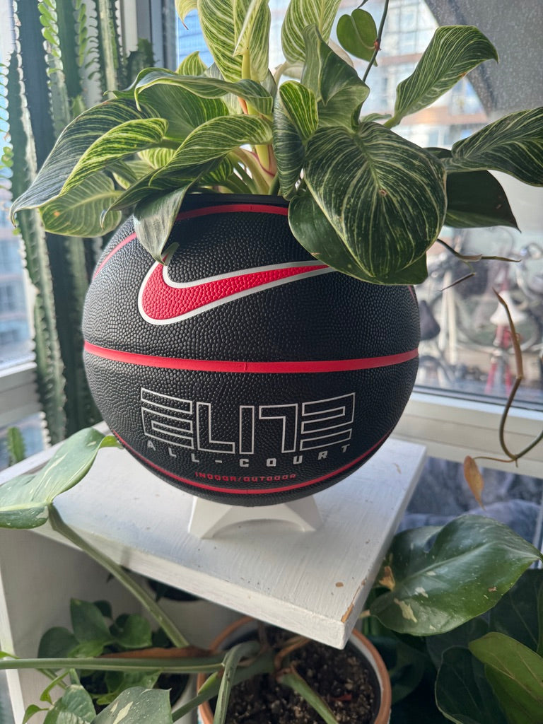 Nike Large Basketball Planter (Black & Red Elite)