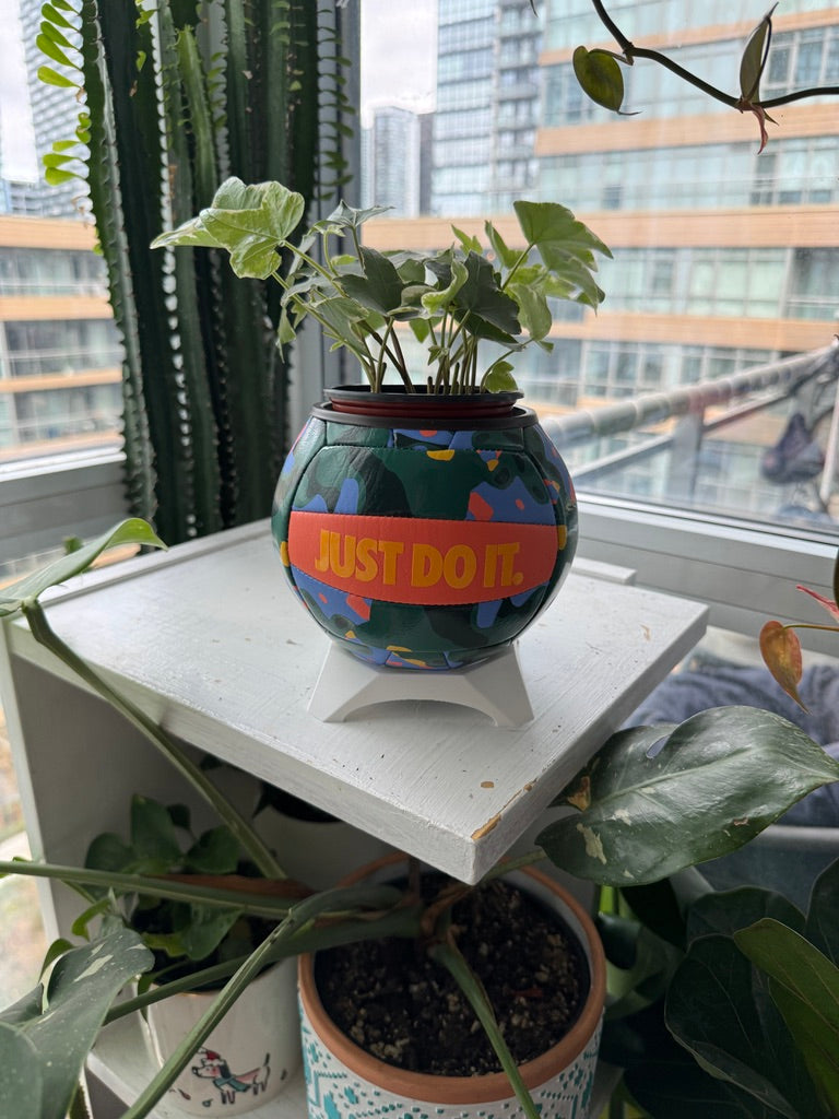Nike Mini Volleyball Planter (Global)