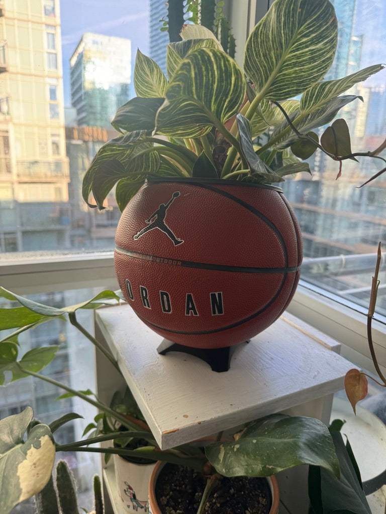 Nike Jordan Large Basketball Planter (Basic)