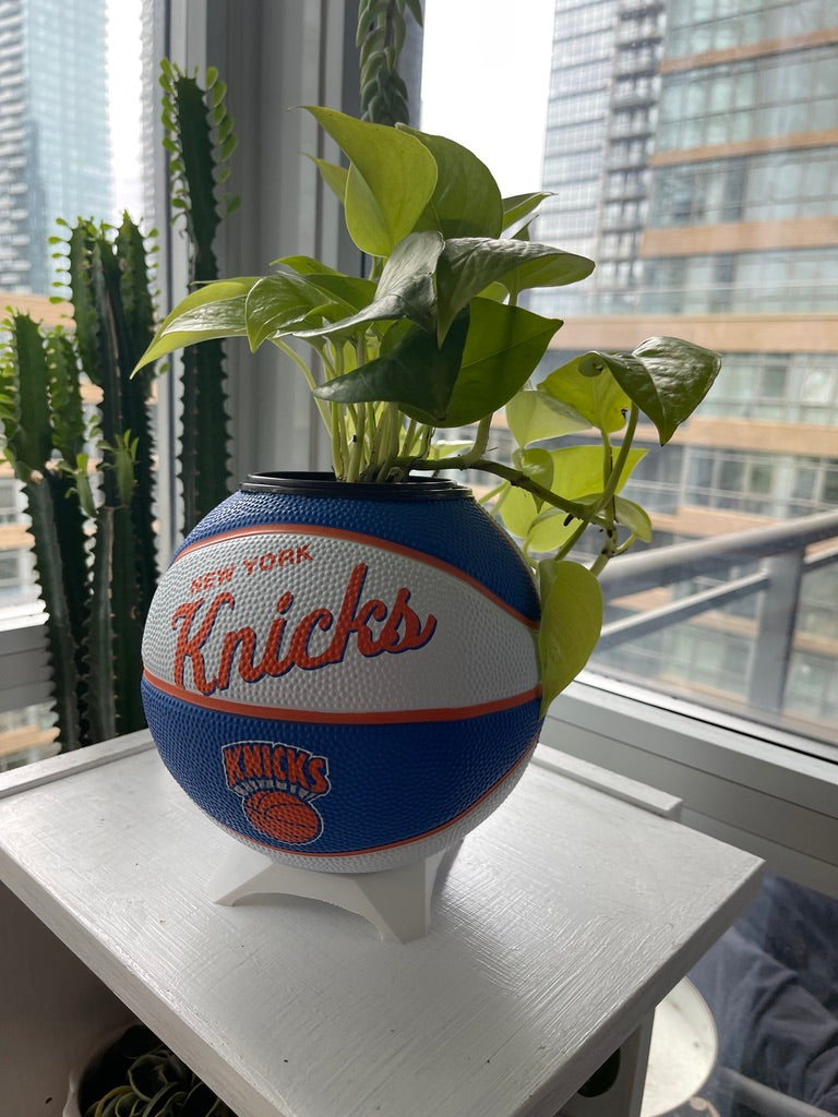 Mini Basketball Planter (New York Knicks)