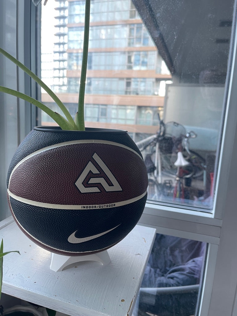 Nike Large Basketball Planter (Brown Freak)