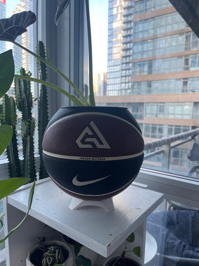 Nike Large Basketball Planter (Brown Freak)