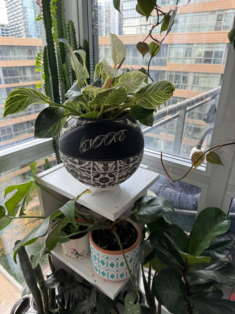 Nike Large Basketball Planter (Mono Floral Tile)