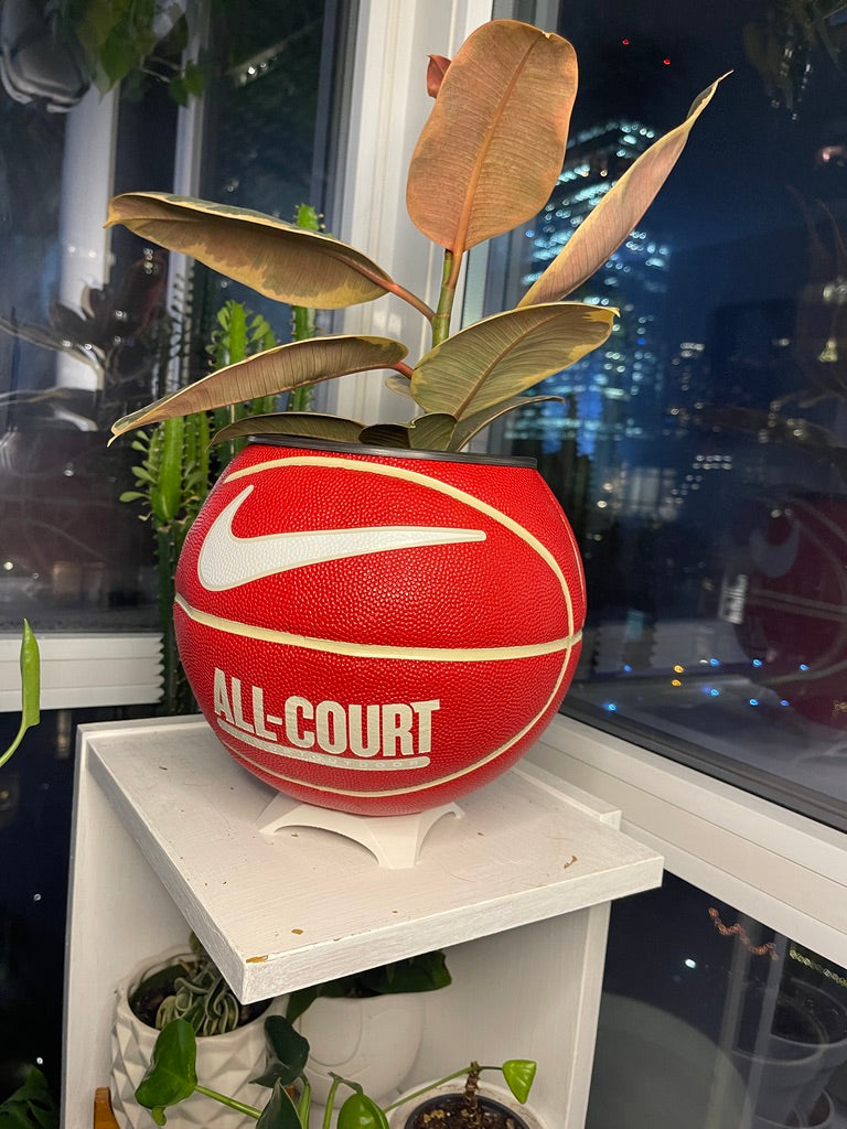Nike Large Basketball Planter (Red & White All-Court)