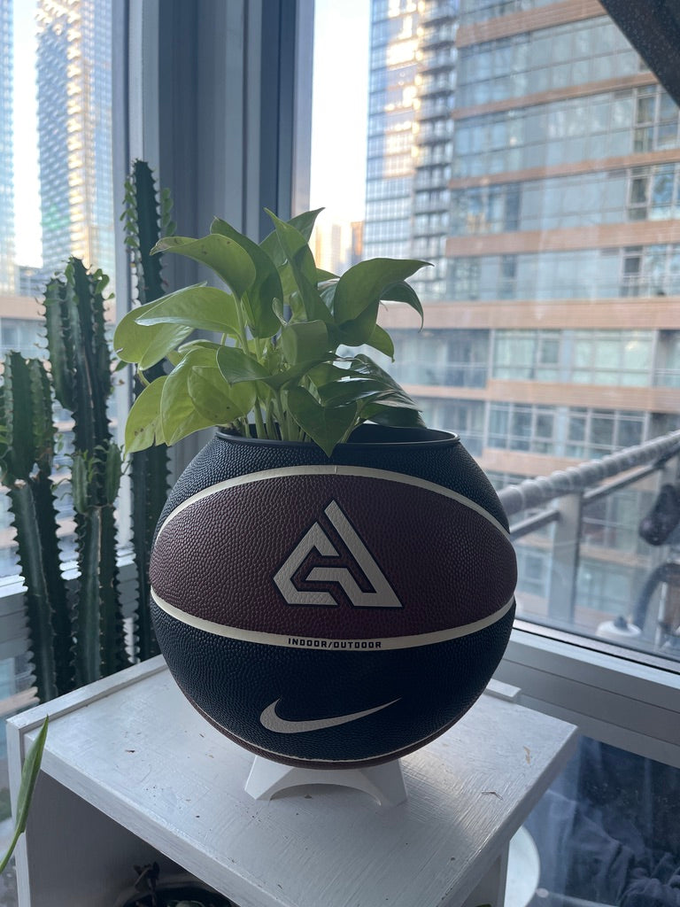 Nike Large Basketball Planter (Brown Freak)