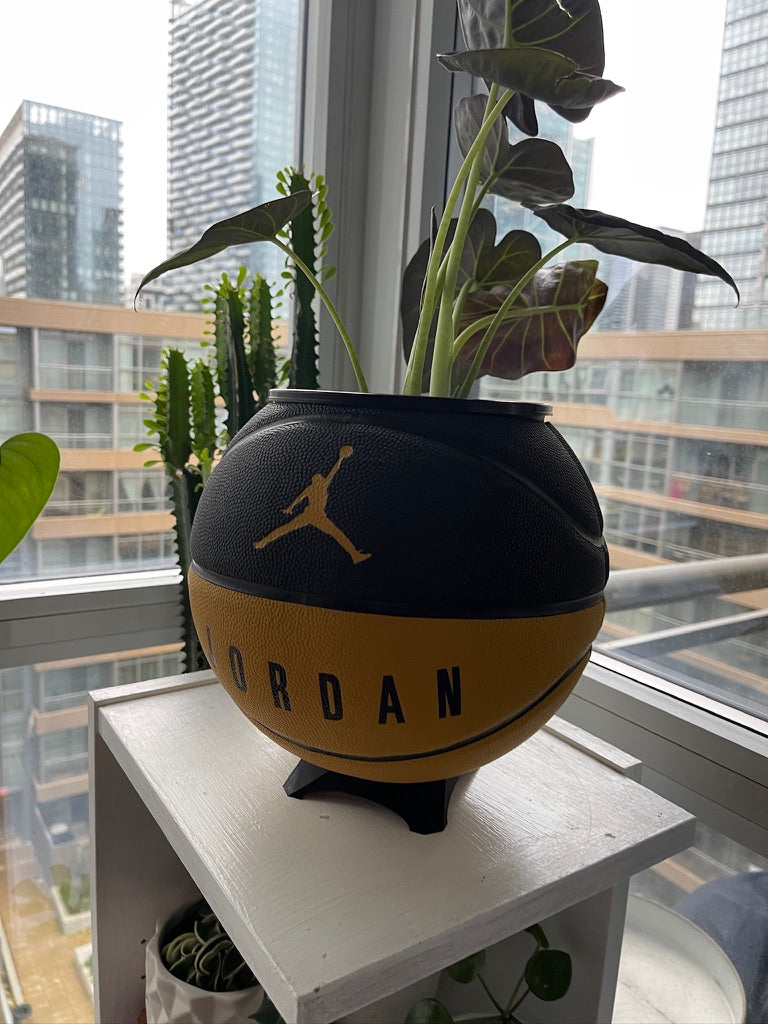 Nike Jordan Large Basketball Planter (Black & Gold)