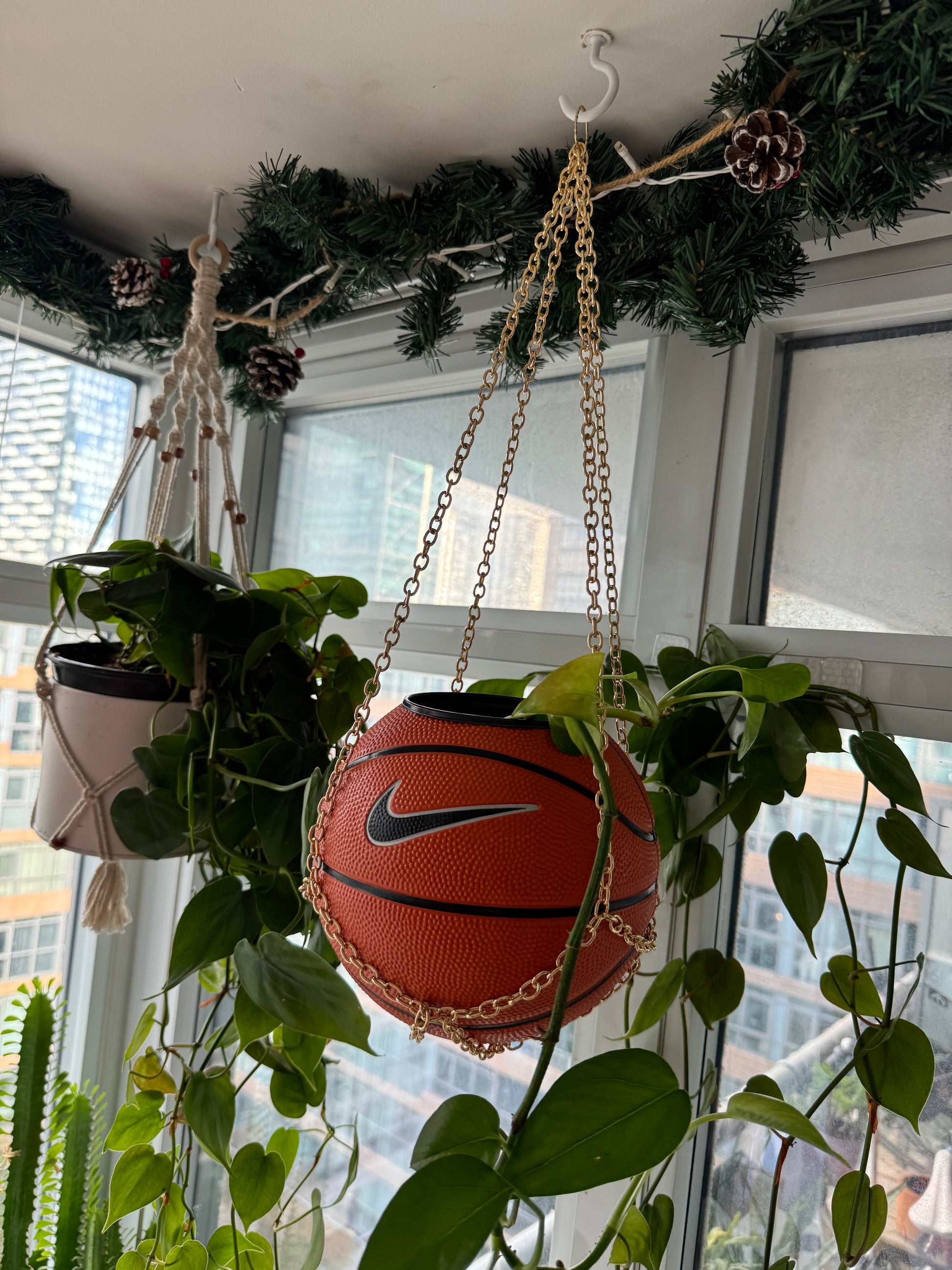 Nike Mini Basketball Chain Hanging Planter (Gold)