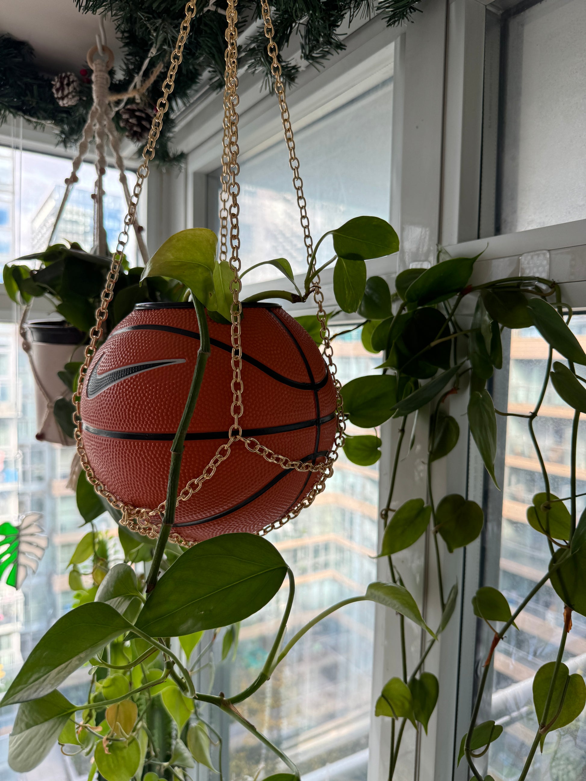 Nike Mini Basketball Chain Hanging Planter (Gold)