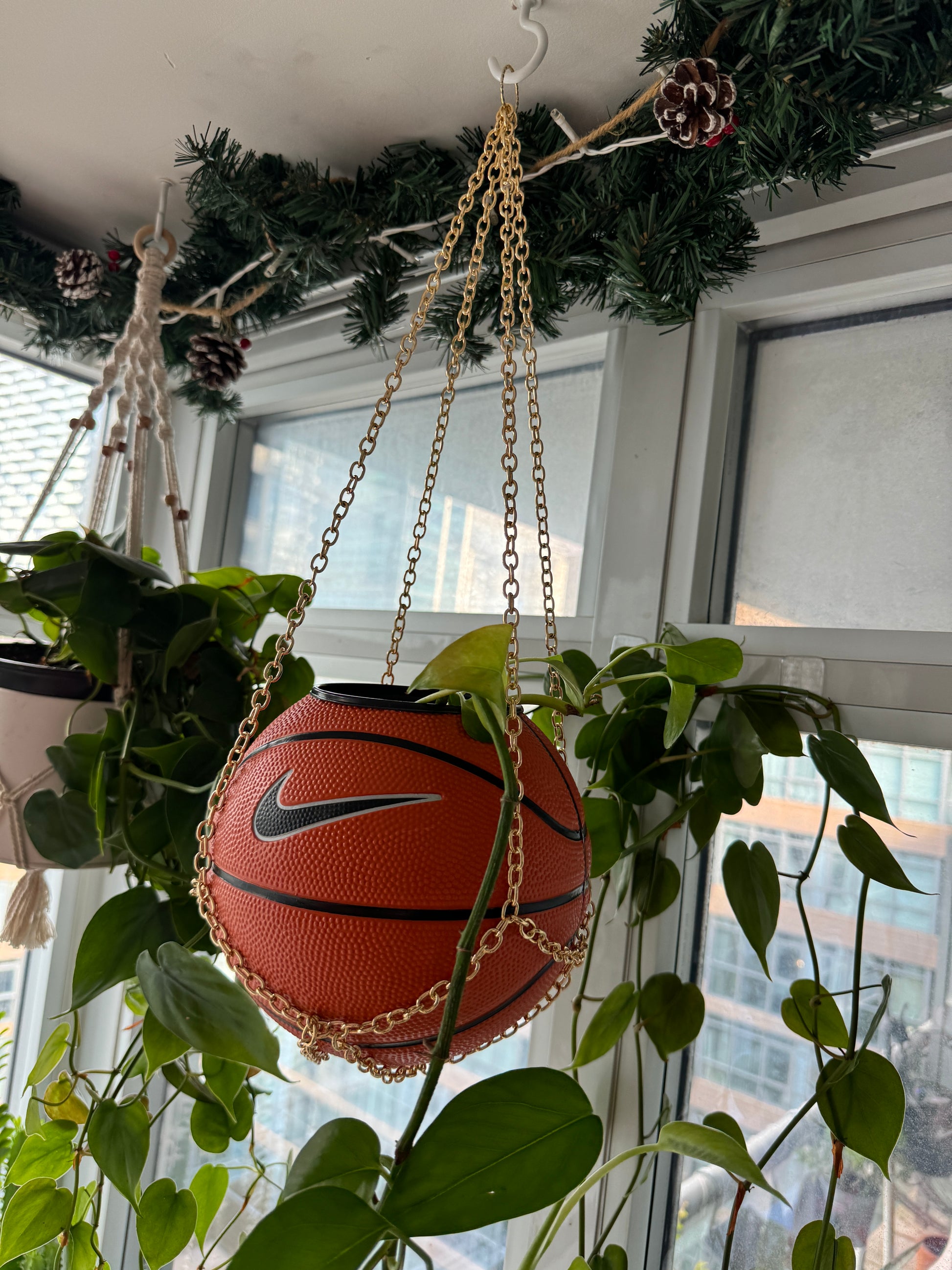 Nike Mini Basketball Chain Hanging Planter (Gold)