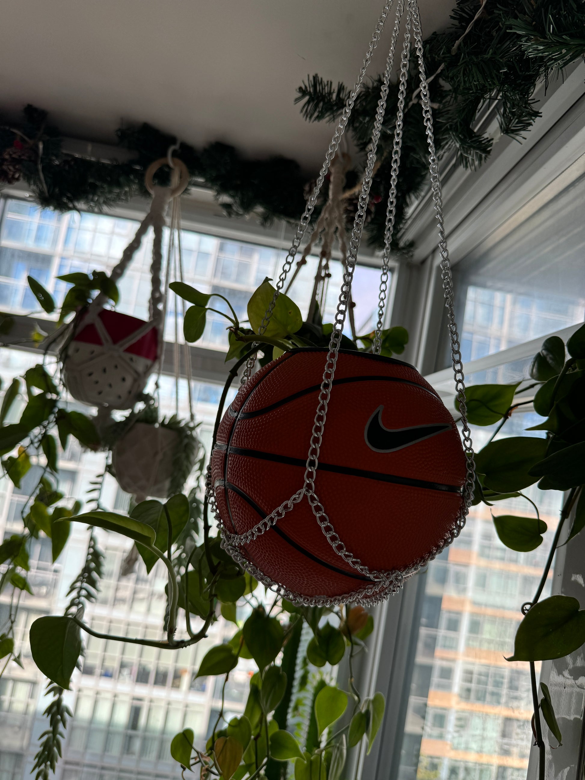 Nike Mini Basketball Chain Hanging Planter (Silver)