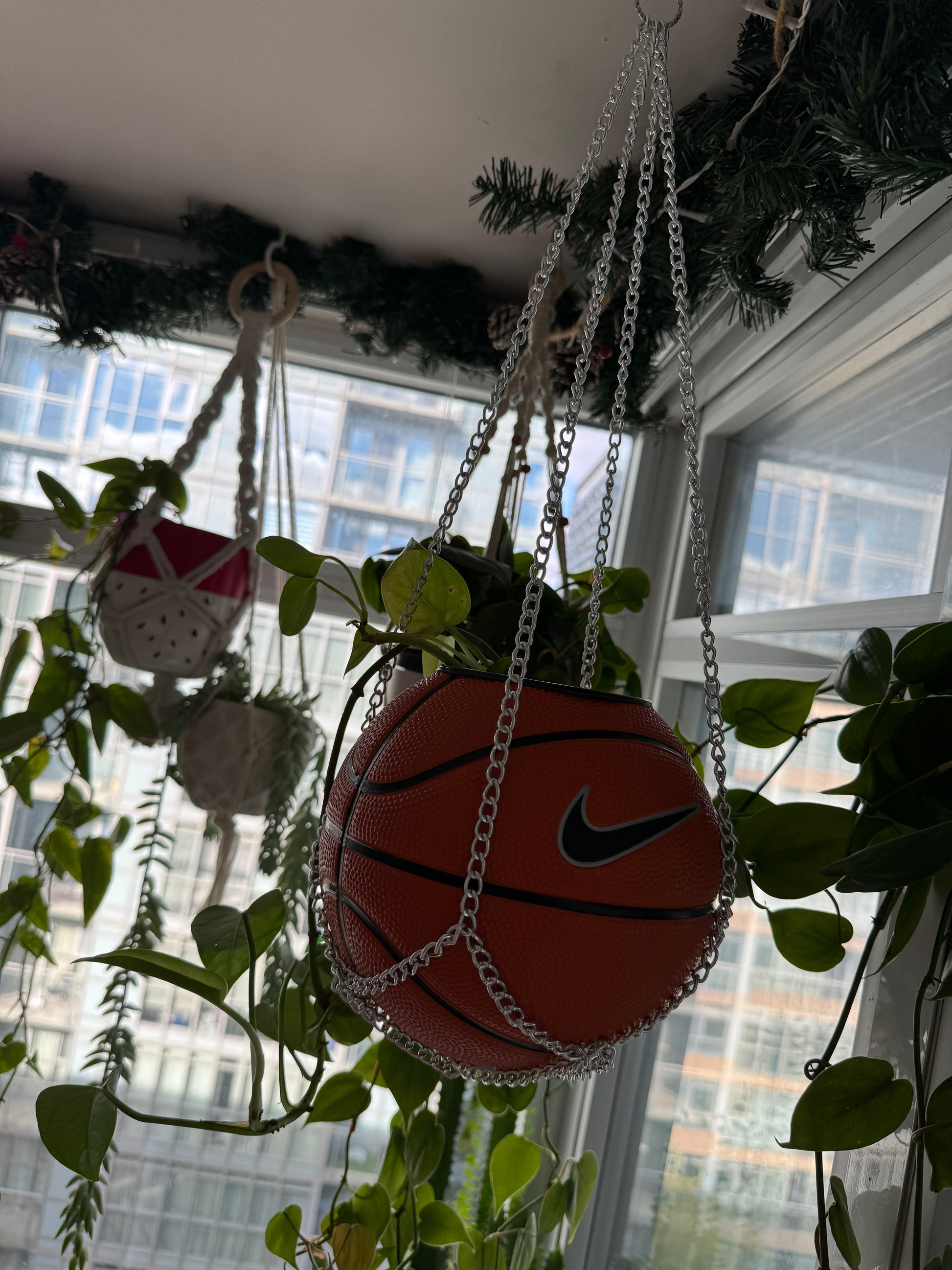 Nike Mini Basketball Chain Hanging Planter (Silver)