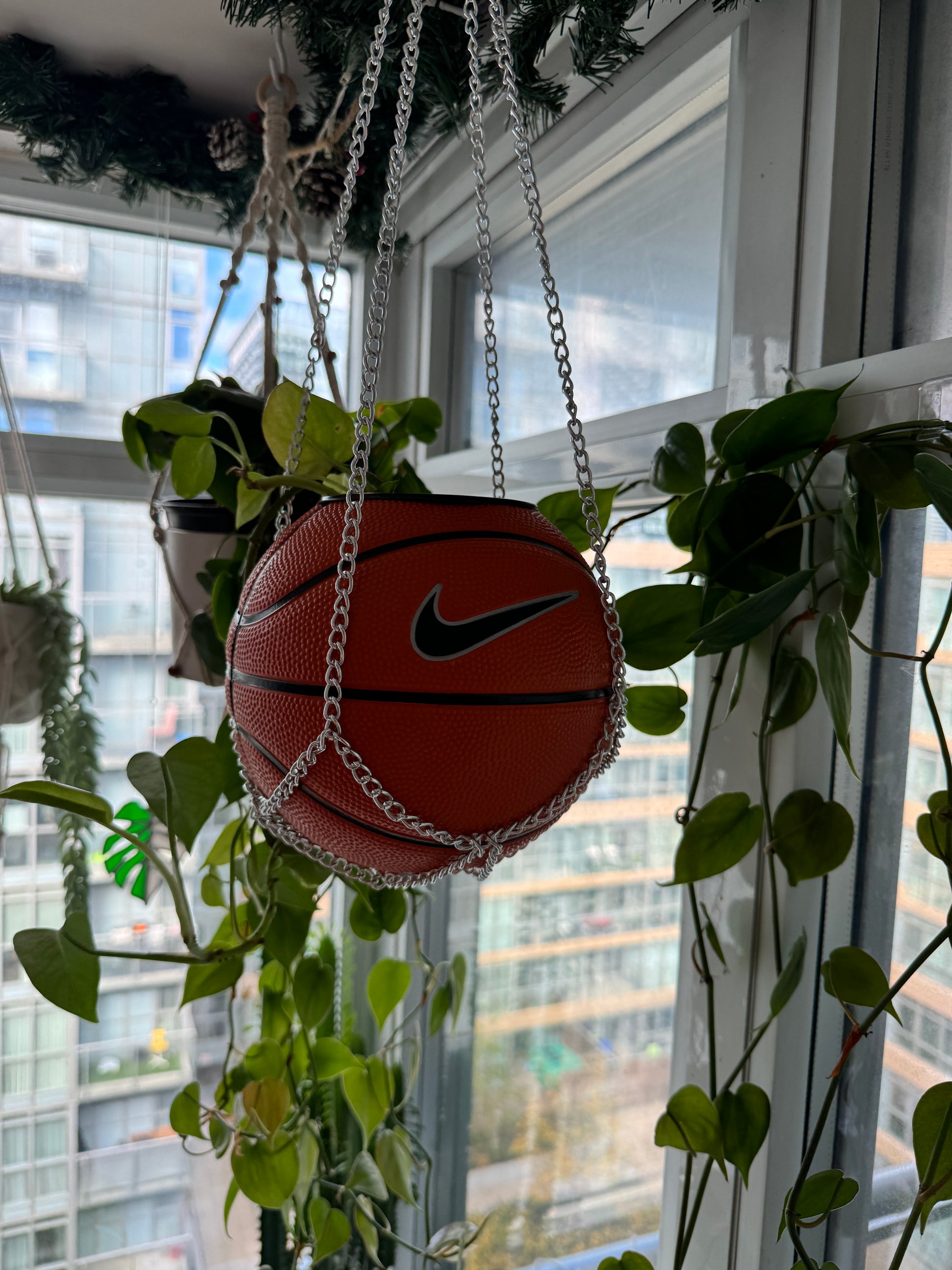 Nike Mini Basketball Chain Hanging Planter (Silver)