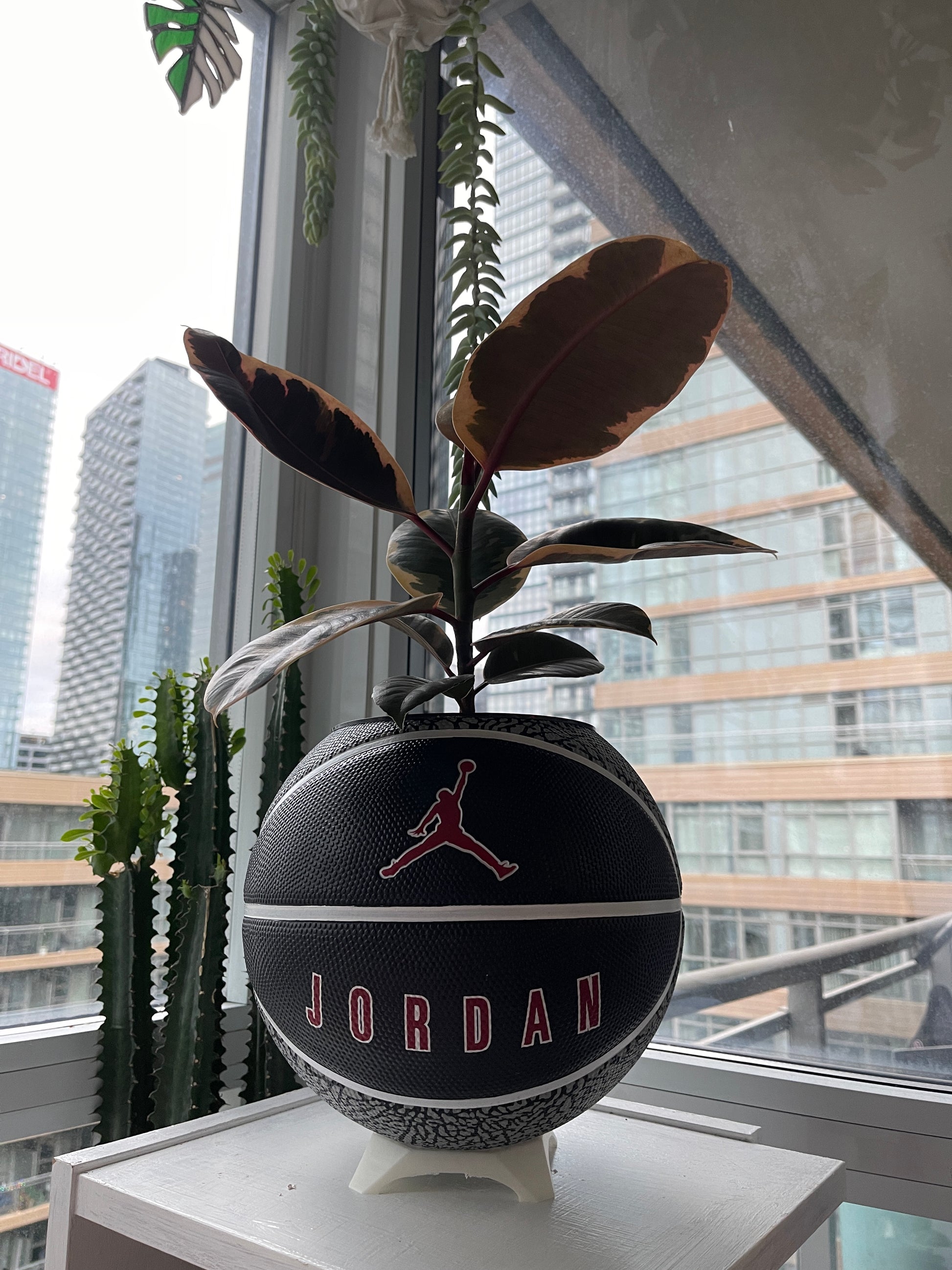 Nike Jordan Large Basketball Planter (Cement)