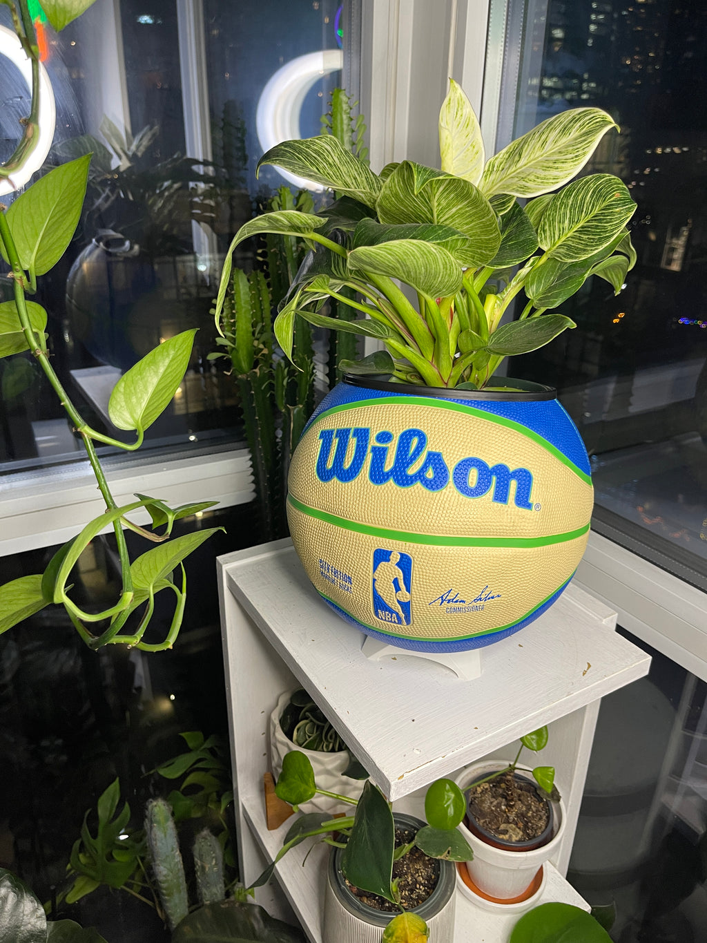 Large Basketball Planter (Milwaukee Bucks - Retro)