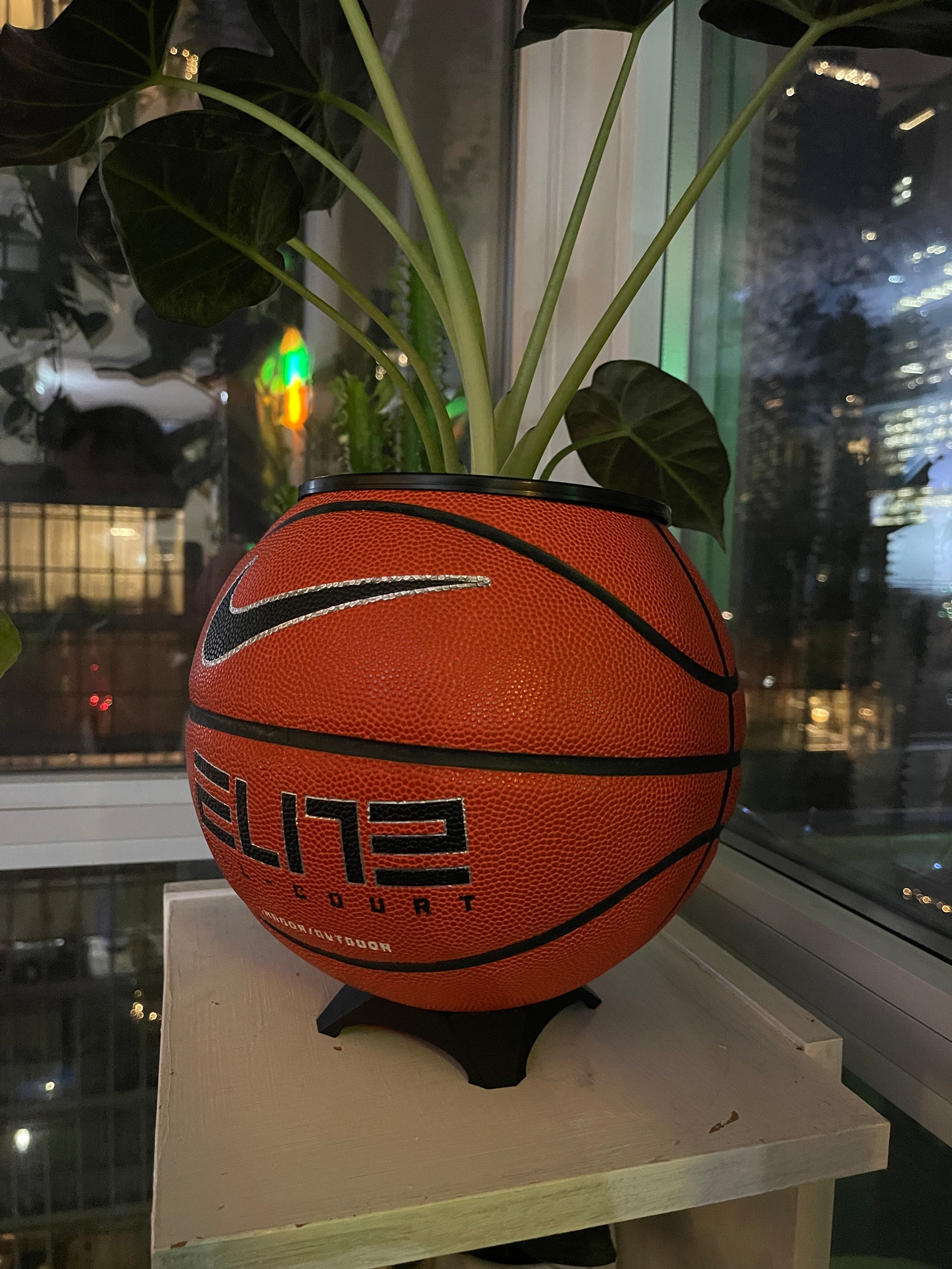 Nike Large Basketball Planter (OG Elite)