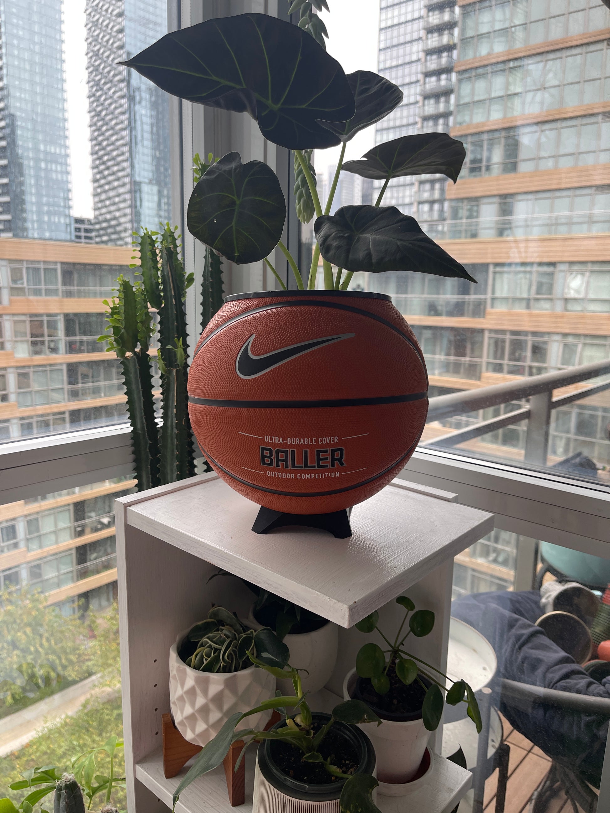 Nike Large Basketball Planter (Original)