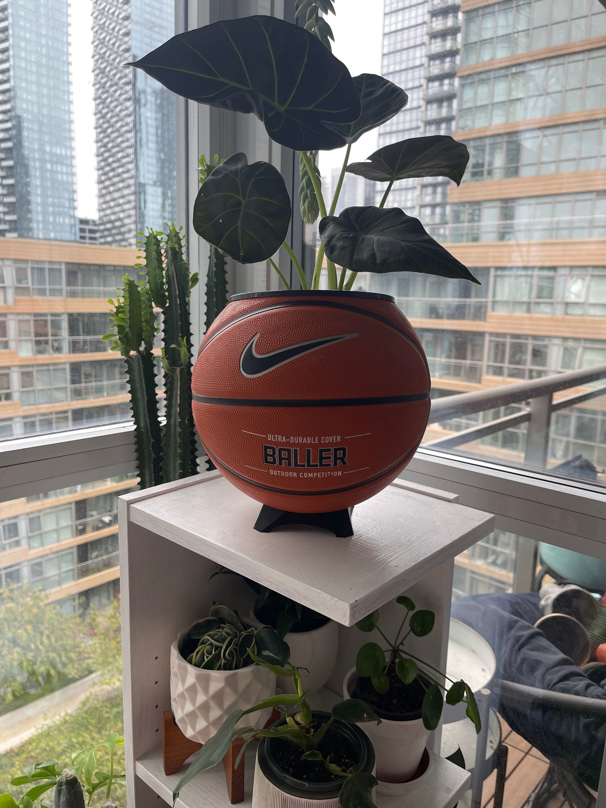 Nike Large Basketball Planter (Original)