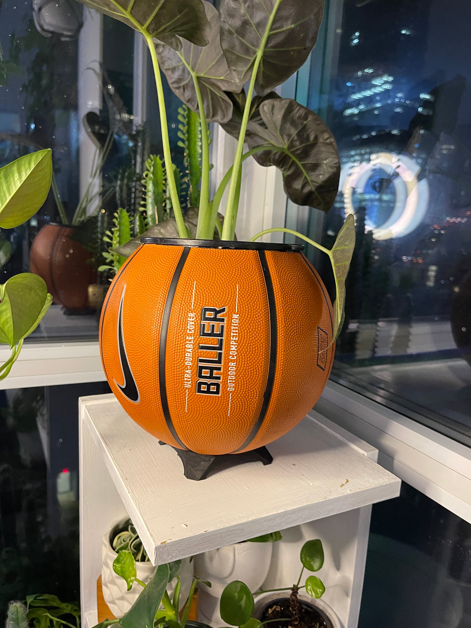 Nike Large Basketball Planter (Original Reversed)