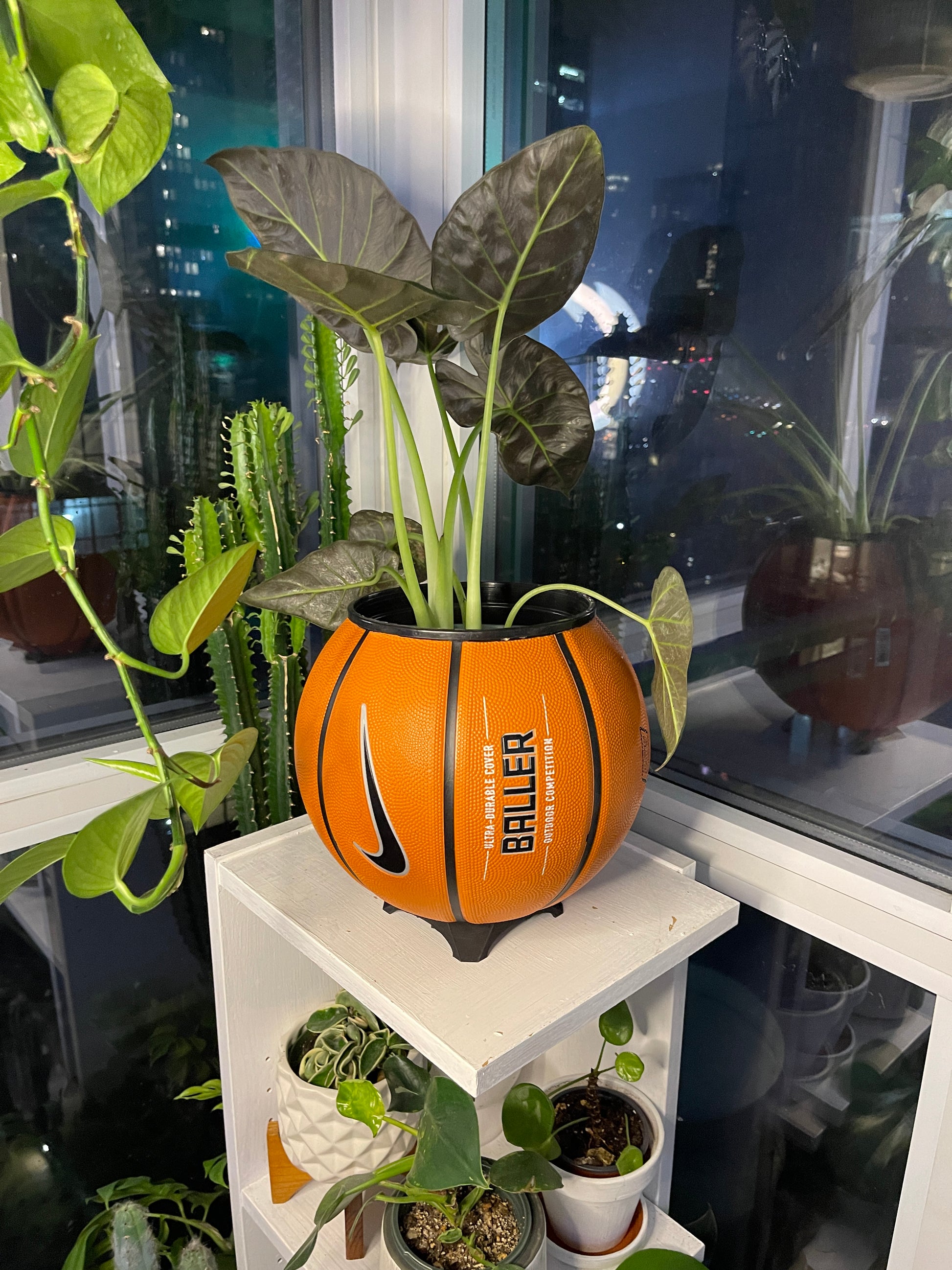 Nike Large Basketball Planter (Original Reversed)