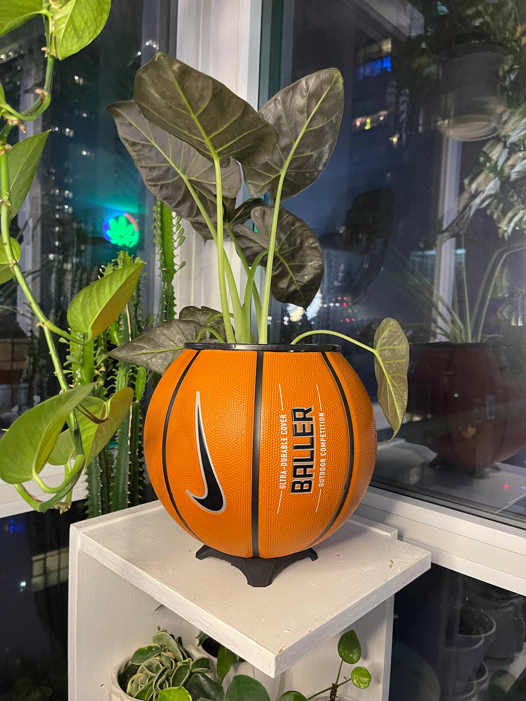 Nike Large Basketball Planter (Original Reversed)