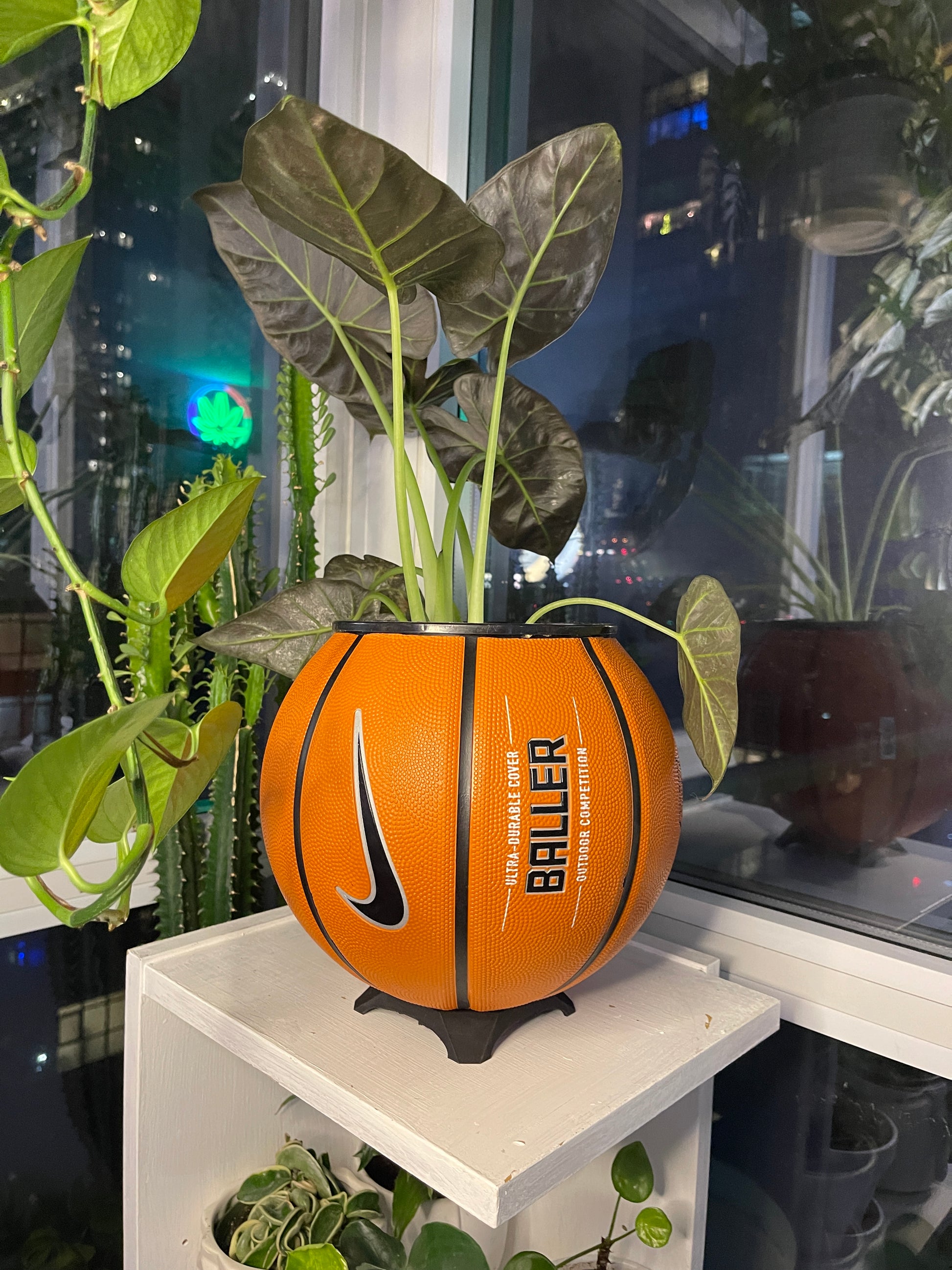 Nike Large Basketball Planter (Original Reversed)
