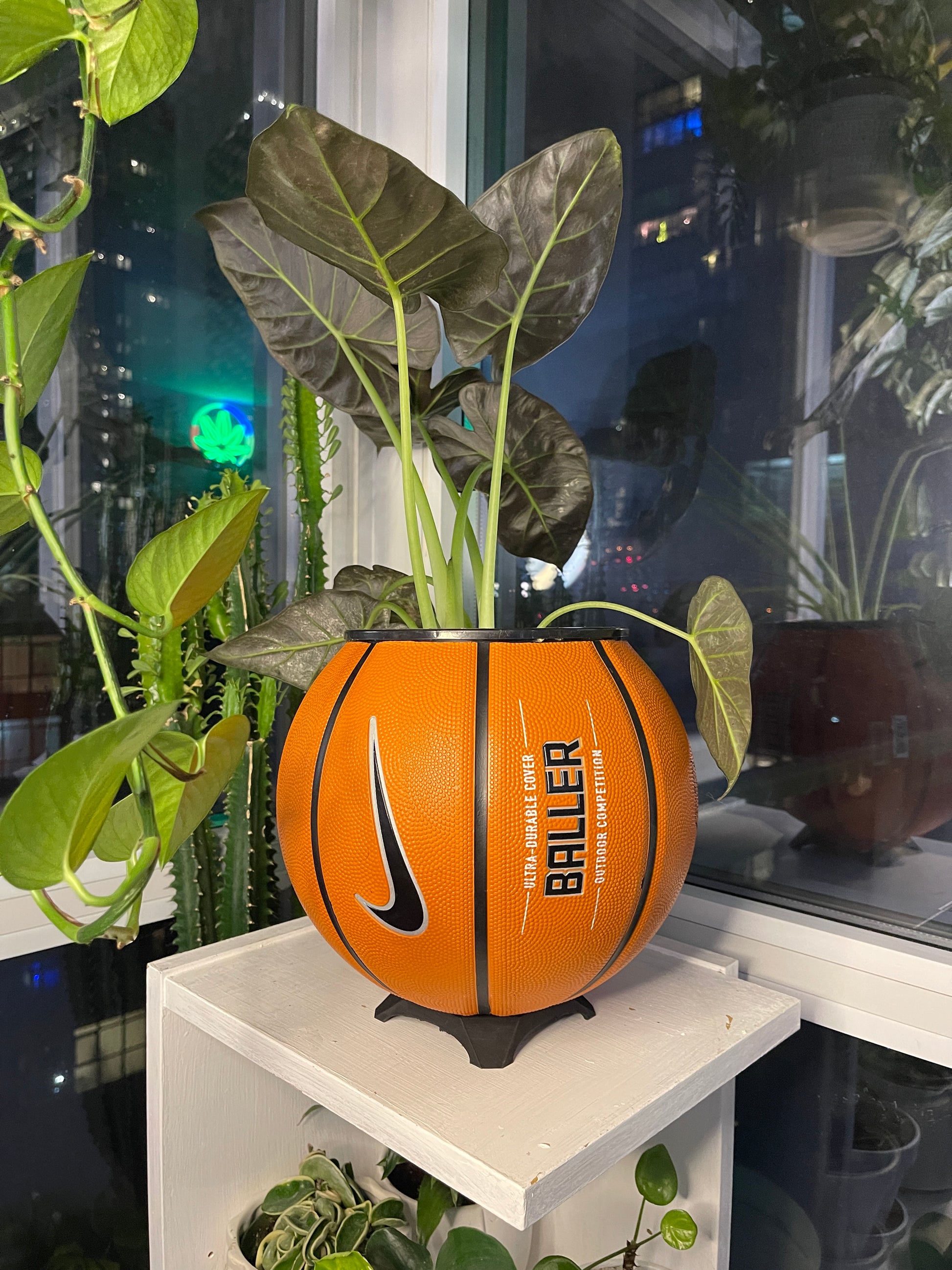 Nike Large Basketball Planter (Original Reversed)