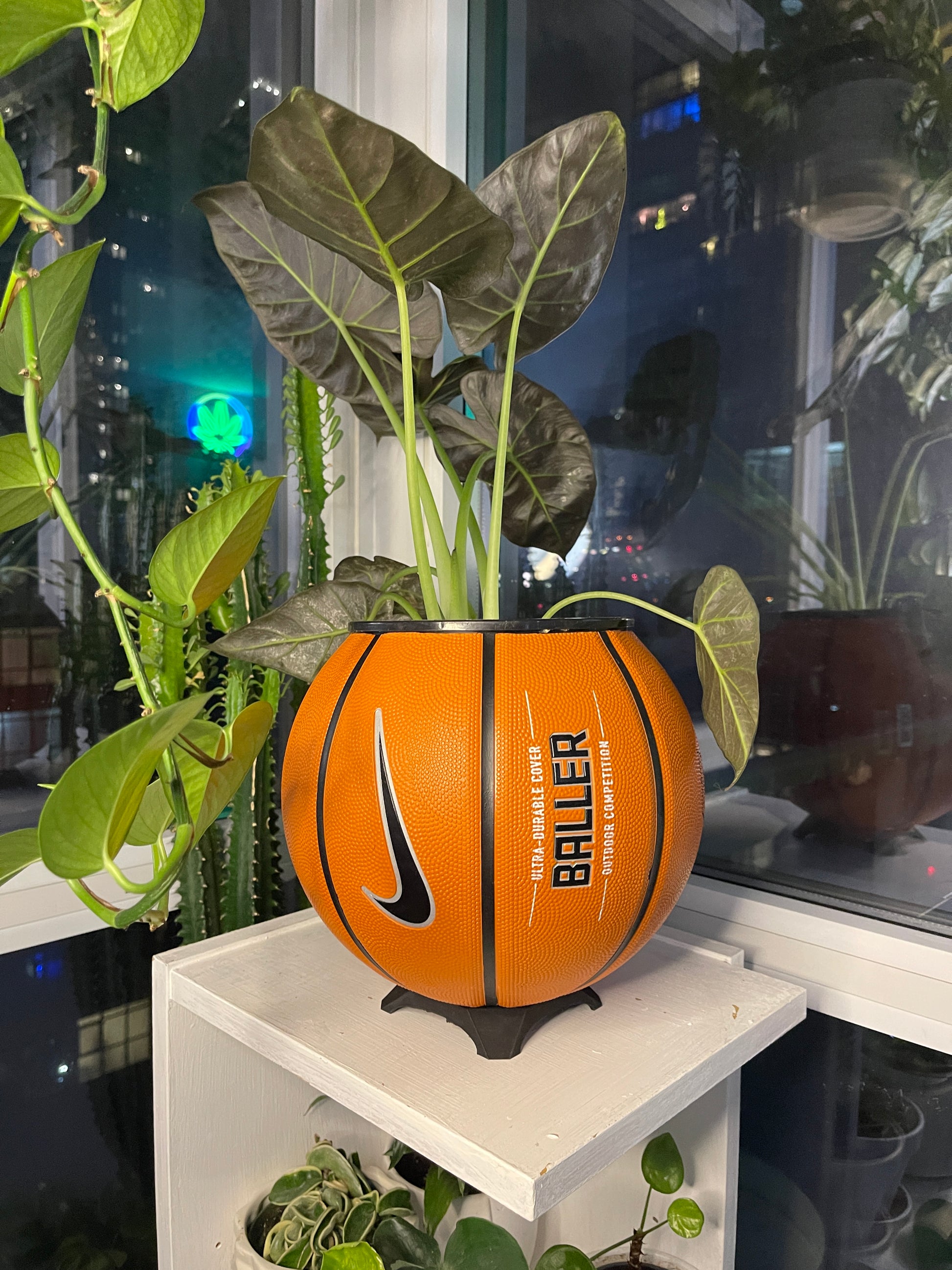 Nike Large Basketball Planter (Original Reversed)