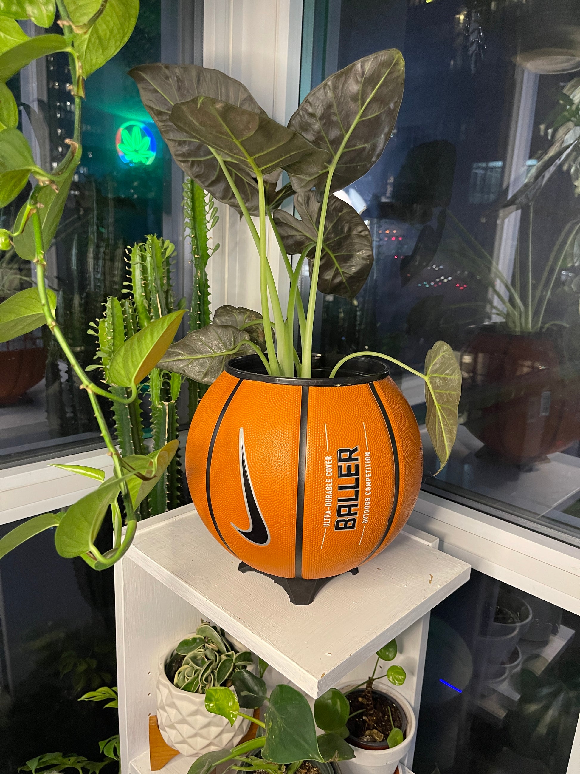 Nike Large Basketball Planter (Original Reversed)
