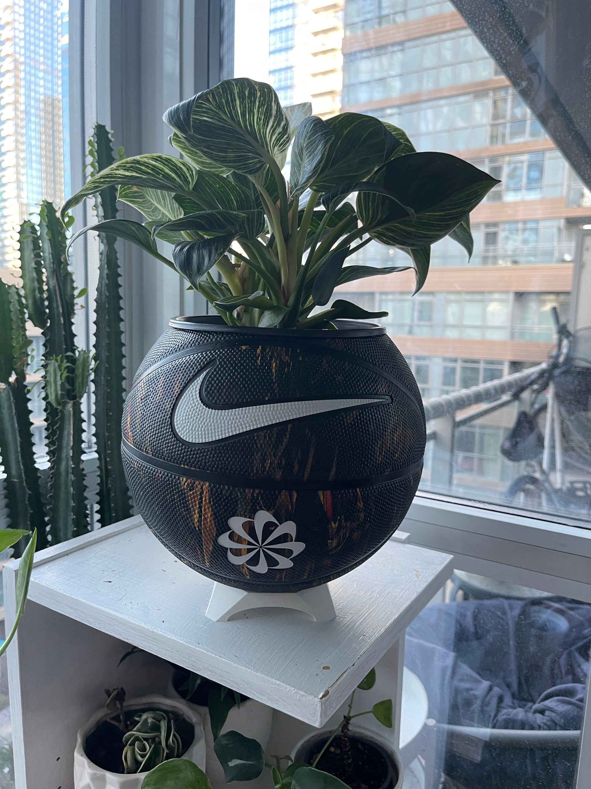 Nike Large Basketball Planter (Black Graffiti)