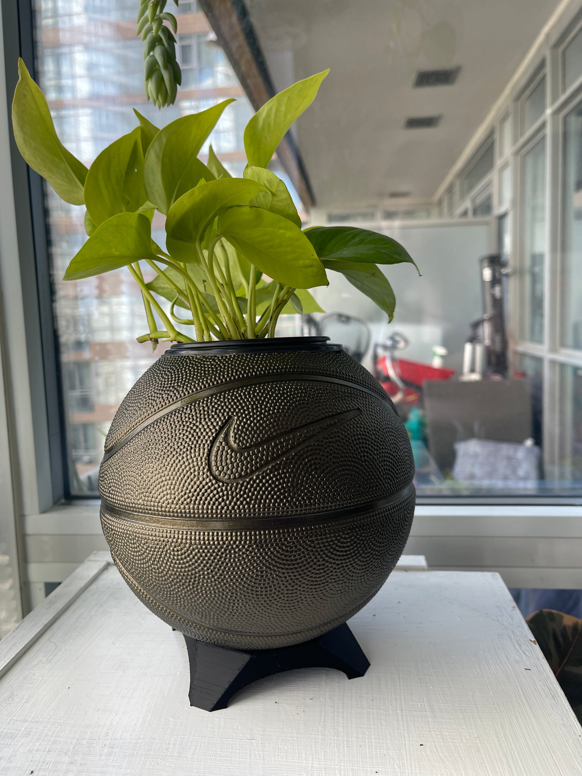Nike Mini Basketball Planter (Bronze)