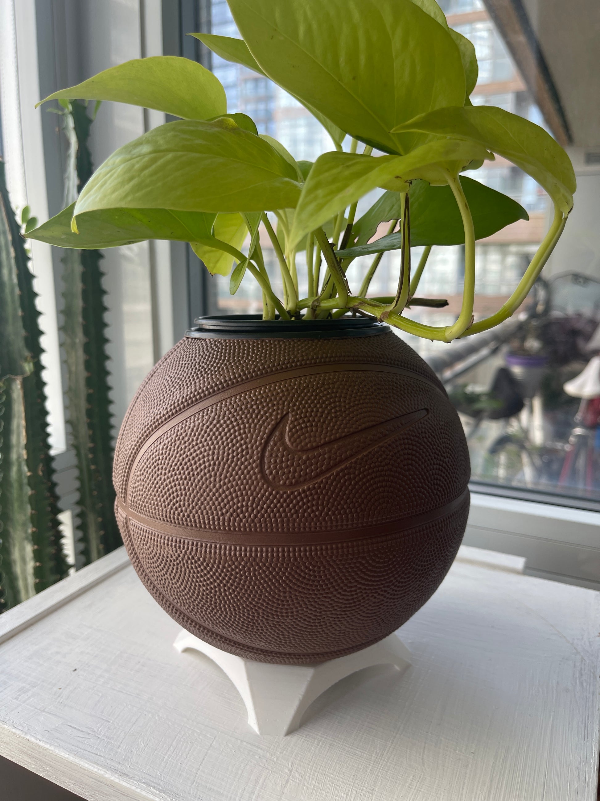 Nike Mini Basketball Planter (Chocolate)