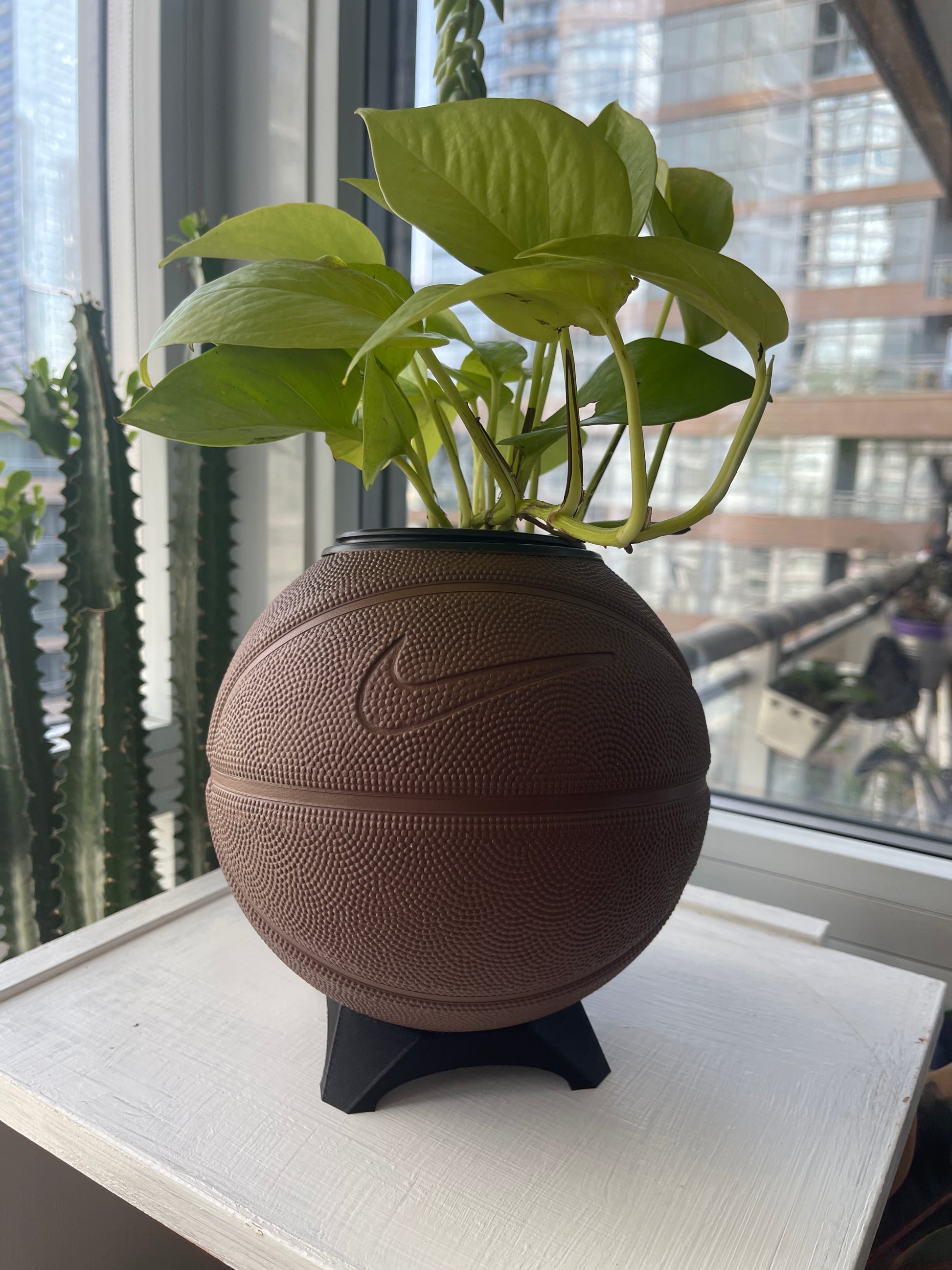 Nike Mini Basketball Planter (Chocolate)