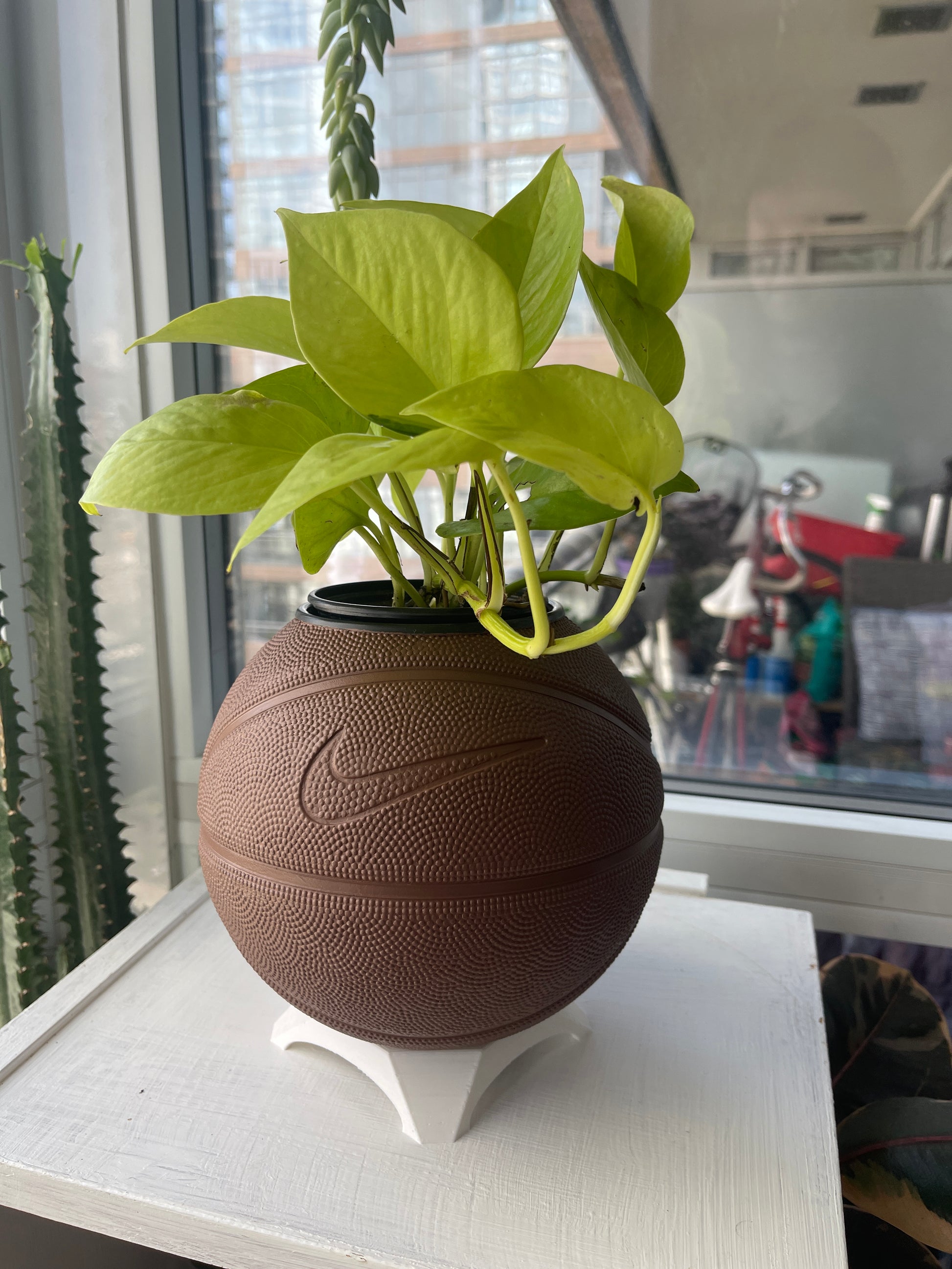 Nike Mini Basketball Planter (Chocolate)