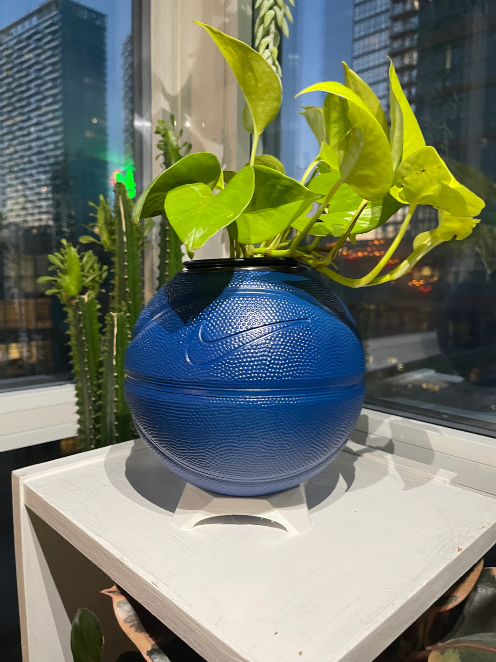Nike Mini Basketball Planter (Navy Blue)