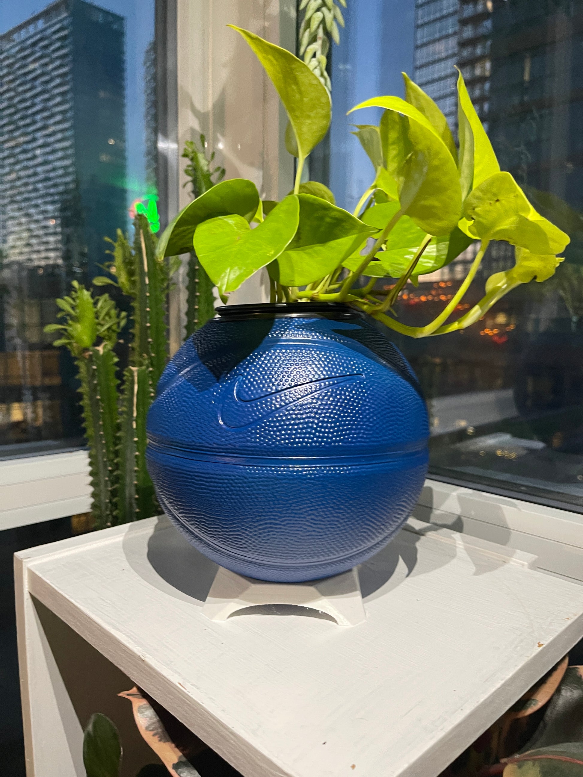 Nike Mini Basketball Planter (Navy Blue)