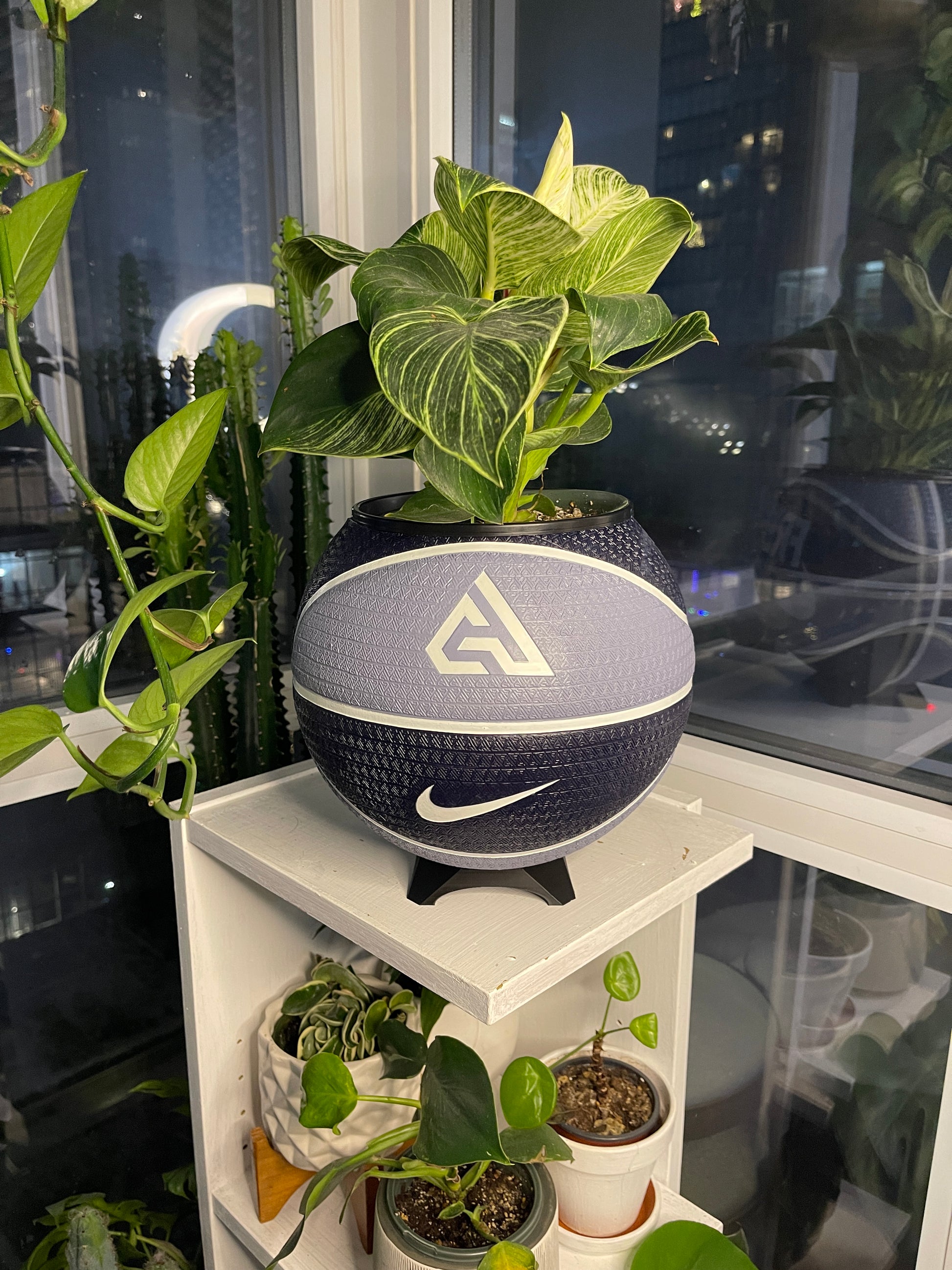 Nike Large Basketball Planter (Blue Freak)