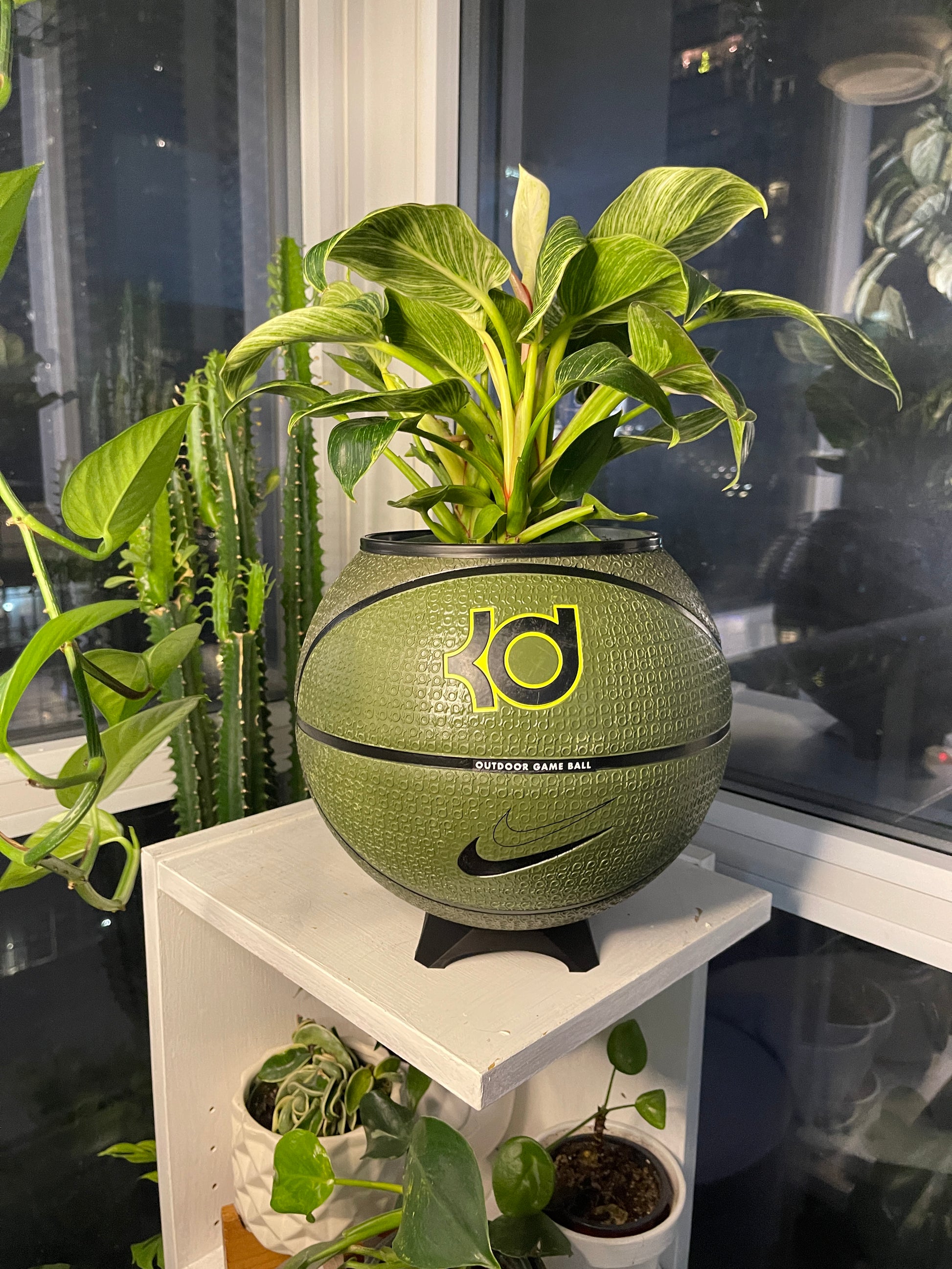 Nike Large Basketball Planter (Kevin Durant Army Green - Easy)
