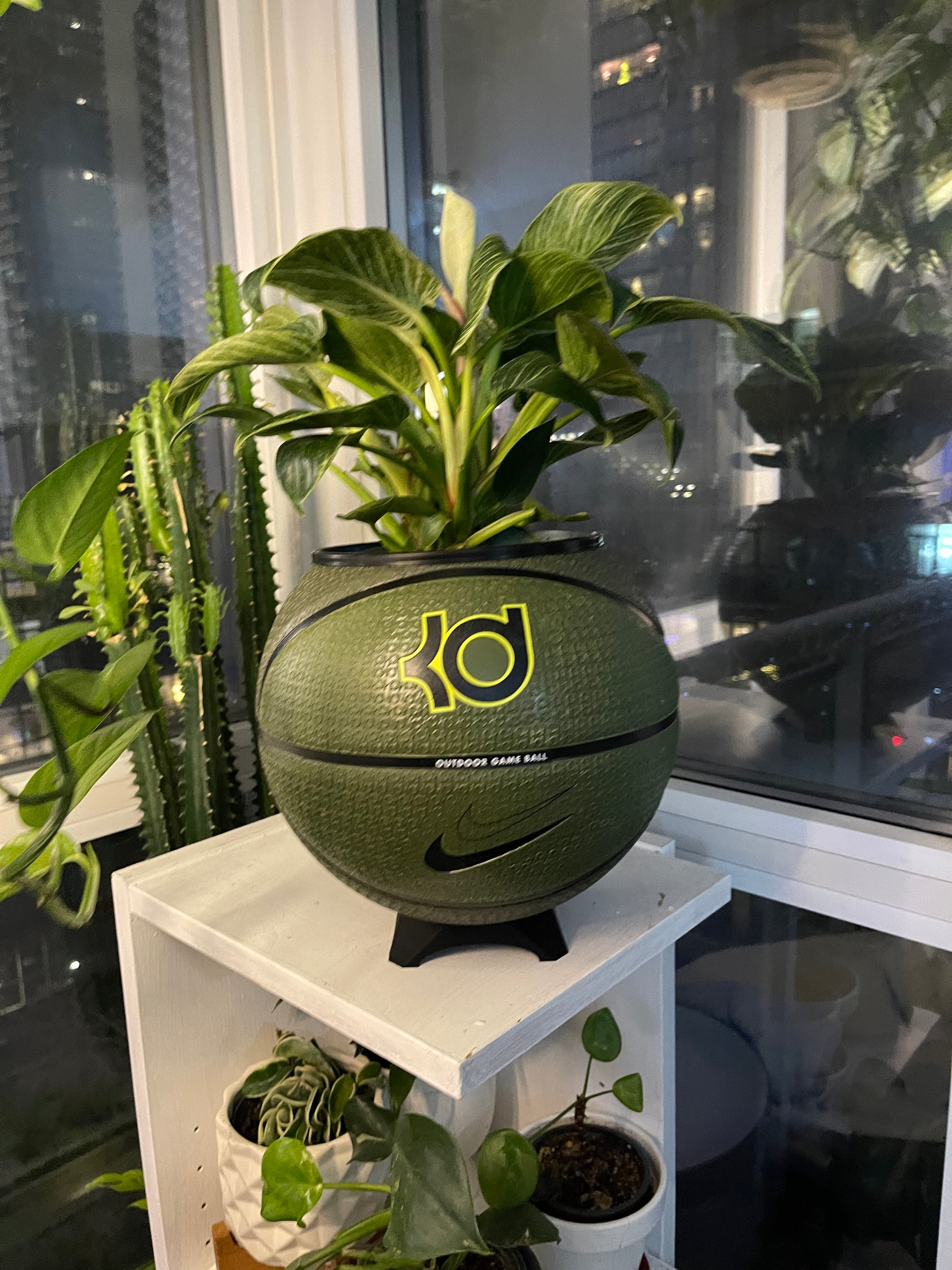 Nike Large Basketball Planter (Kevin Durant Army Green - Easy)