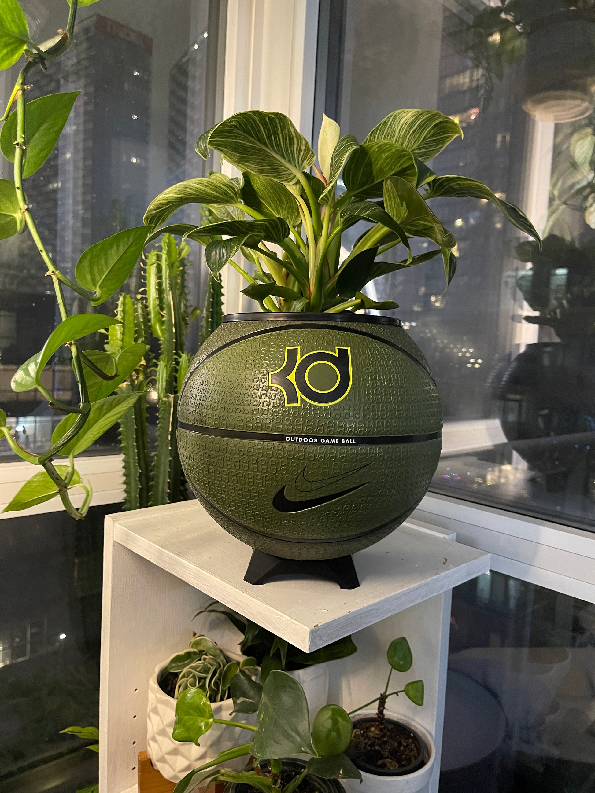 Nike Large Basketball Planter (Kevin Durant Army Green - Easy)