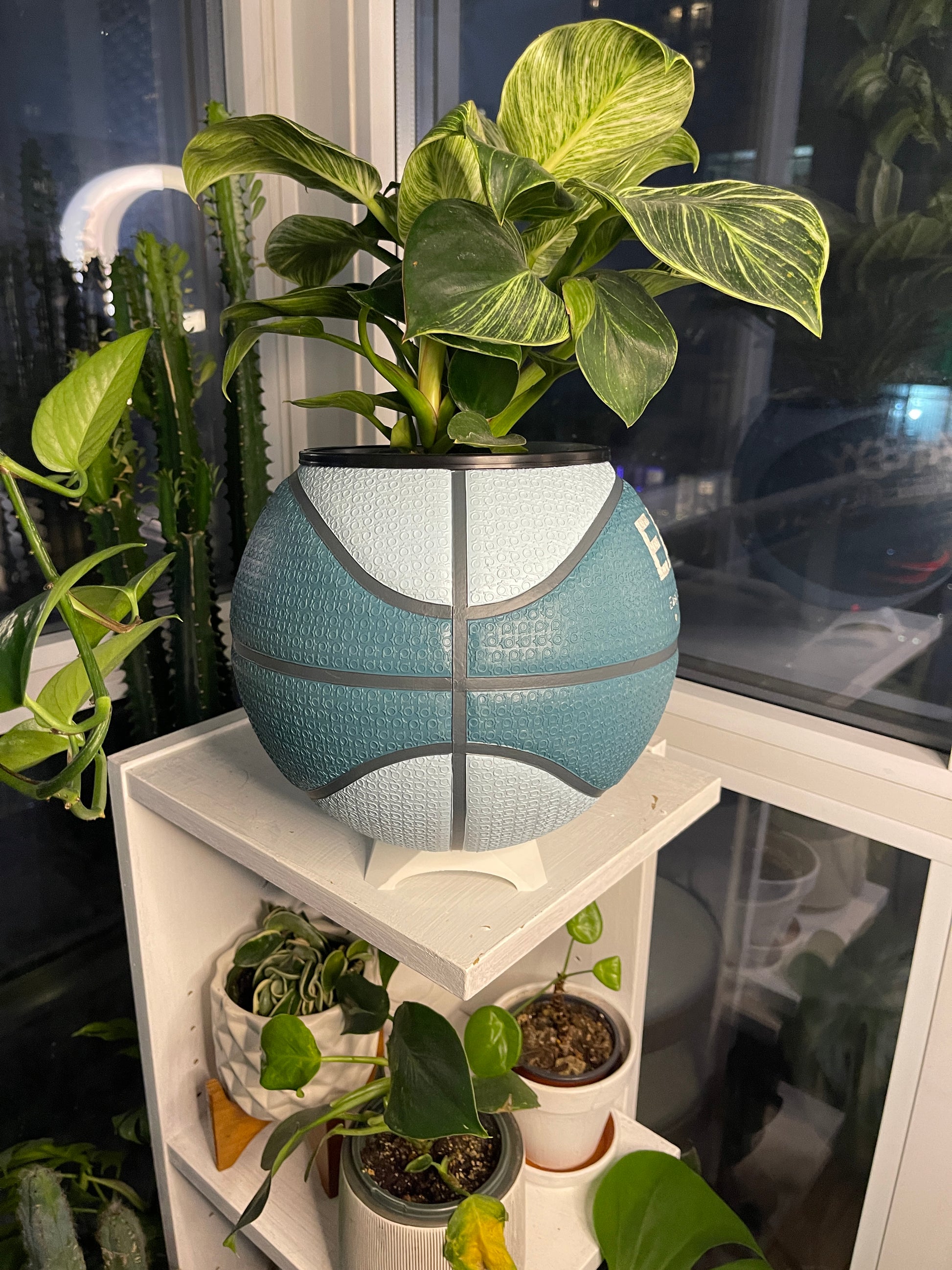 Nike Large Basketball Planter (Kevin Durant Teal - Easy)