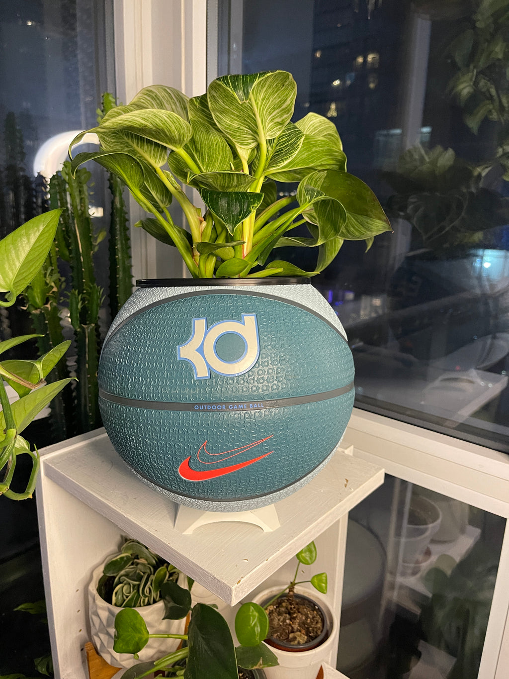 Nike Large Basketball Planter (Kevin Durant Teal - Easy)