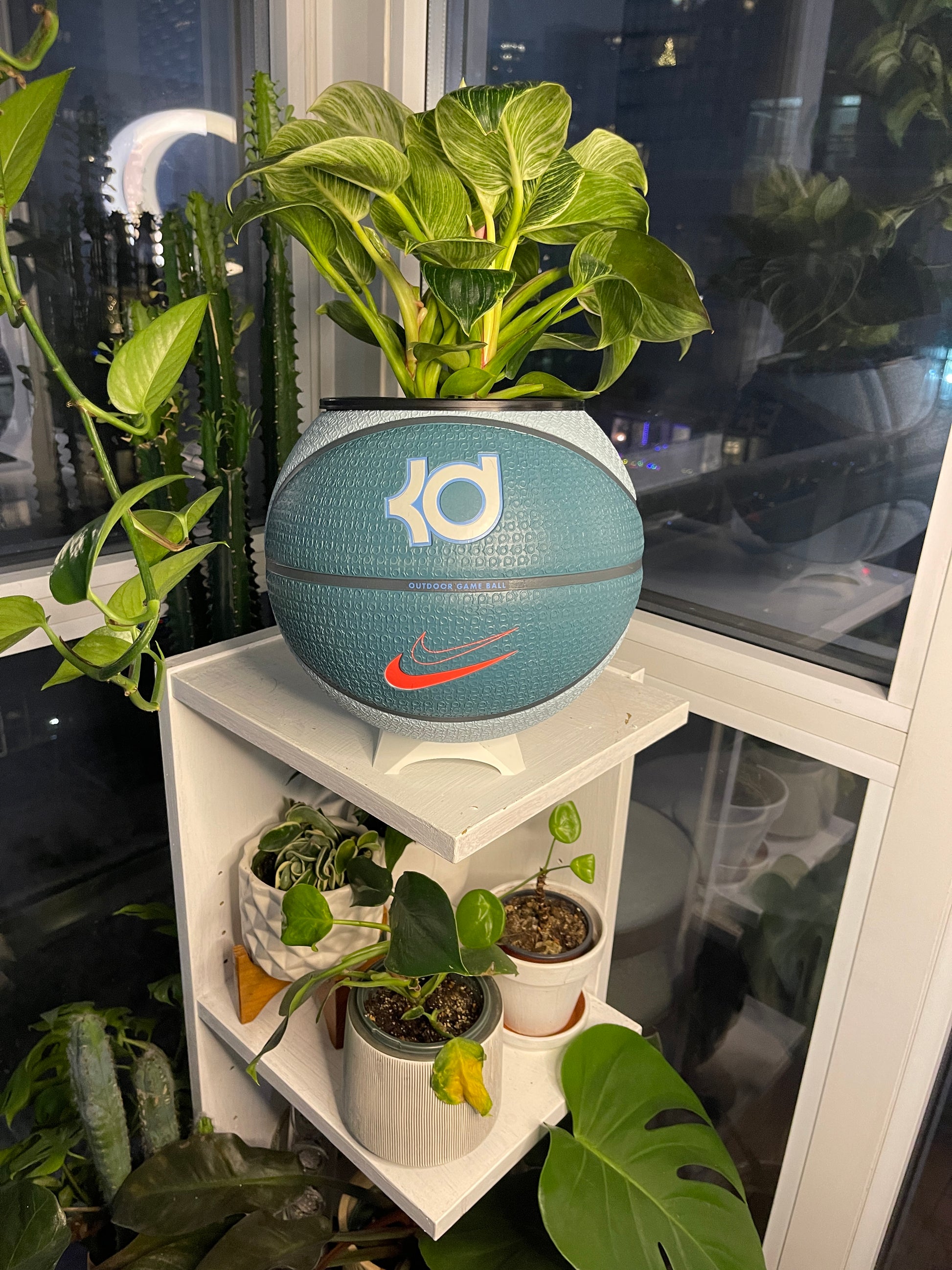 Nike Large Basketball Planter (Kevin Durant Teal - Easy)