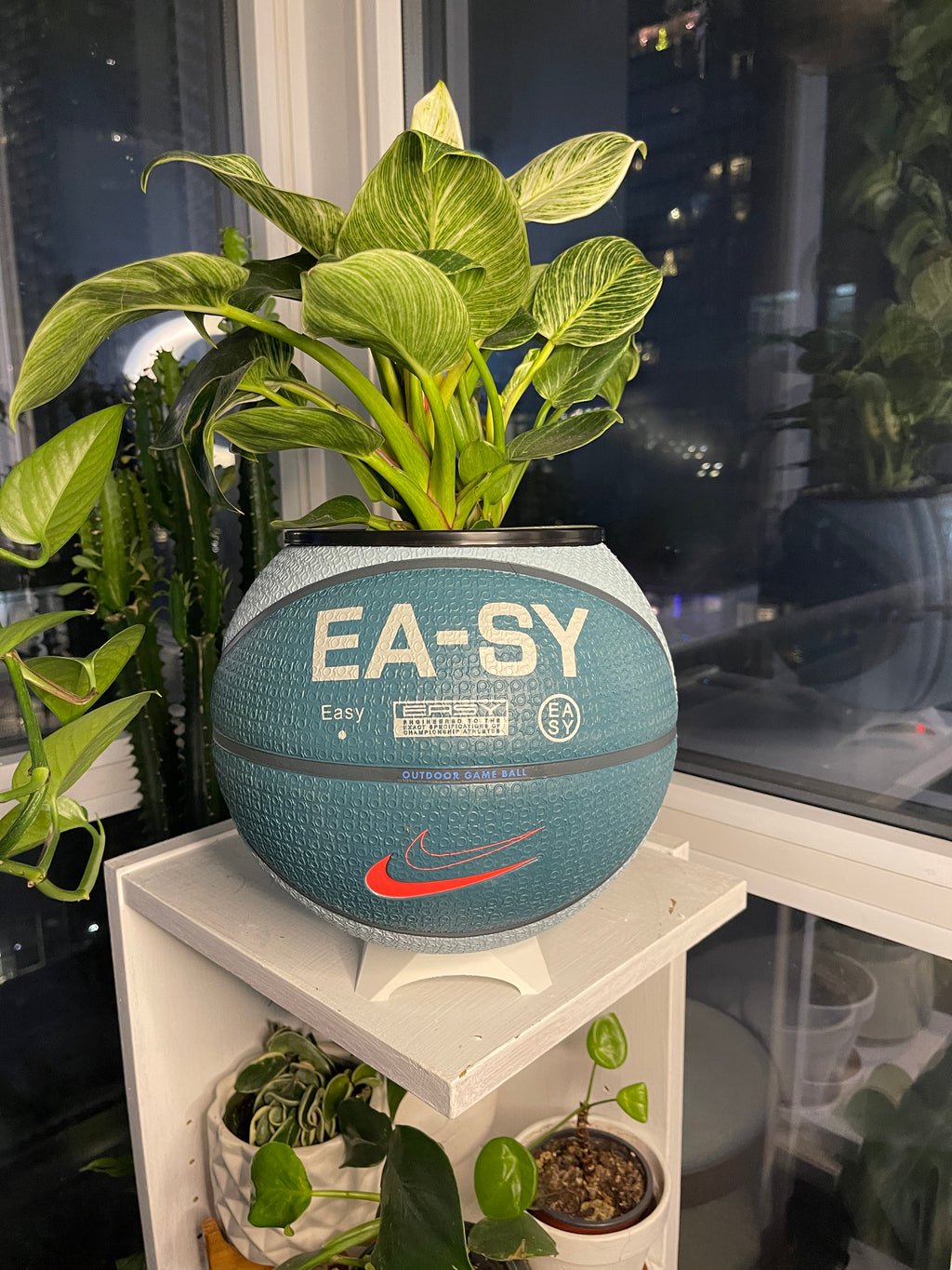 Nike Large Basketball Planter (Kevin Durant Teal - Easy)