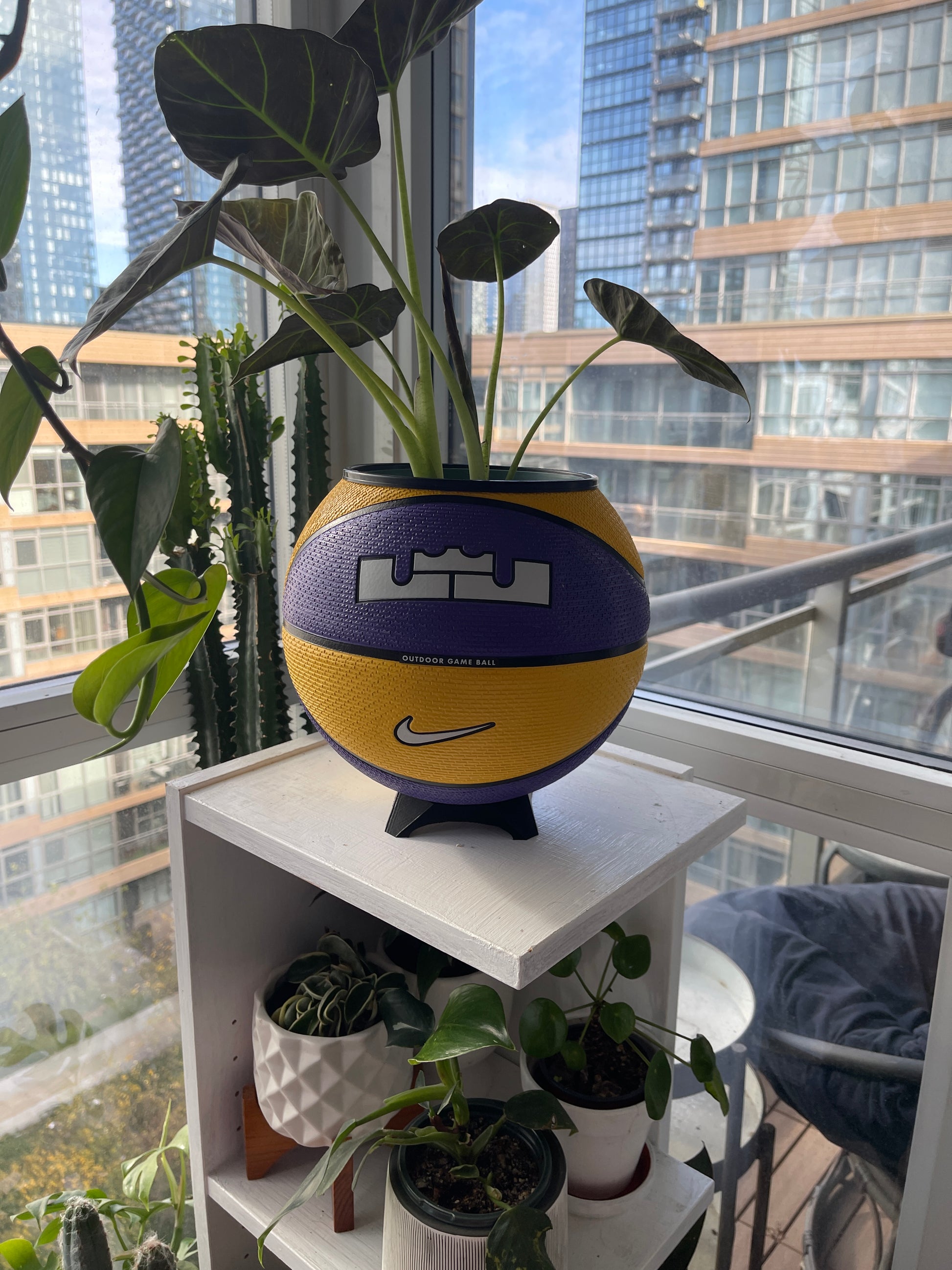 Nike Large Basketball Planter (LeBron King Yellow & Purple)