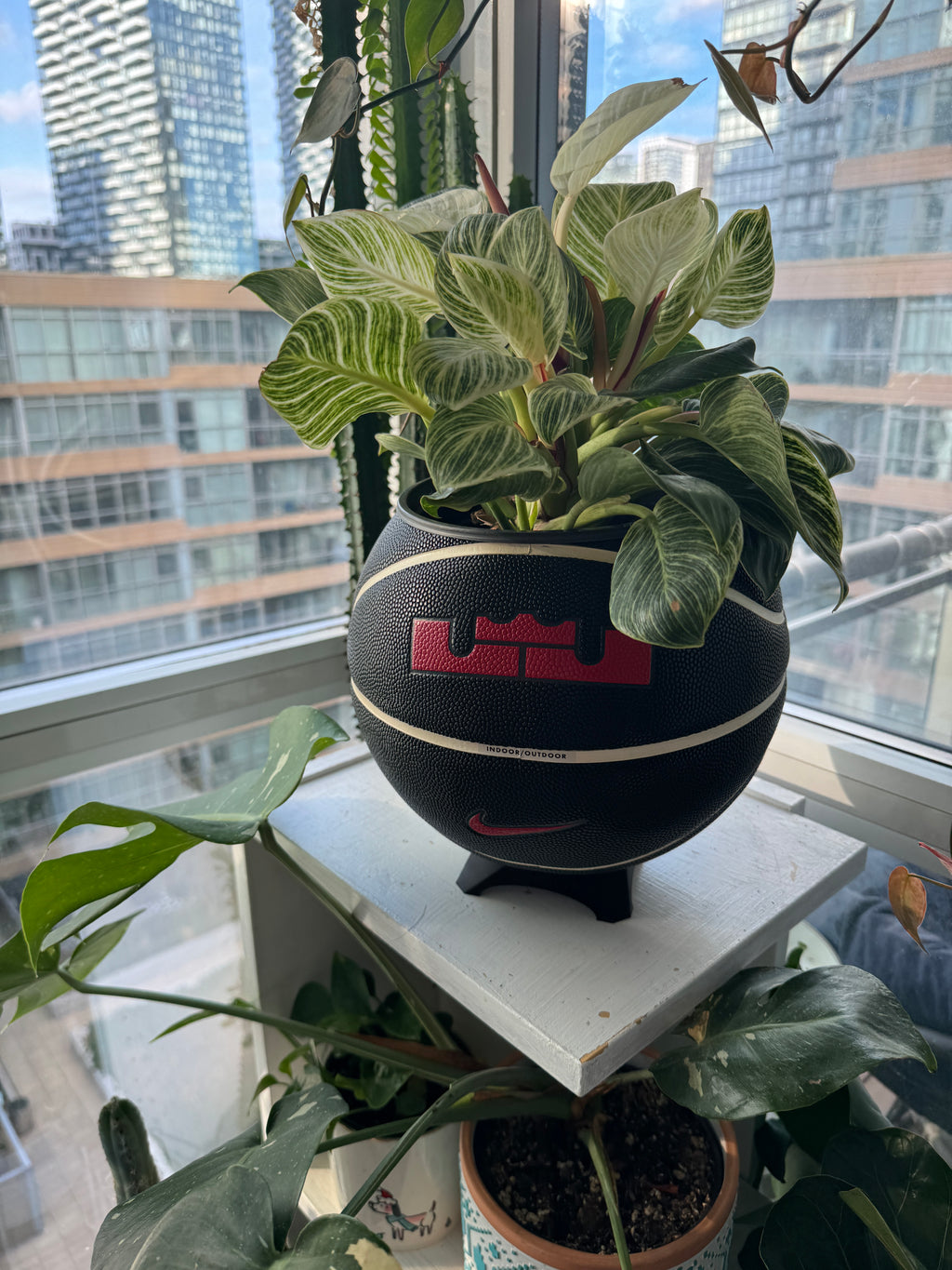 Nike Jordan Large Basketball Planter (Strive for Greatness)