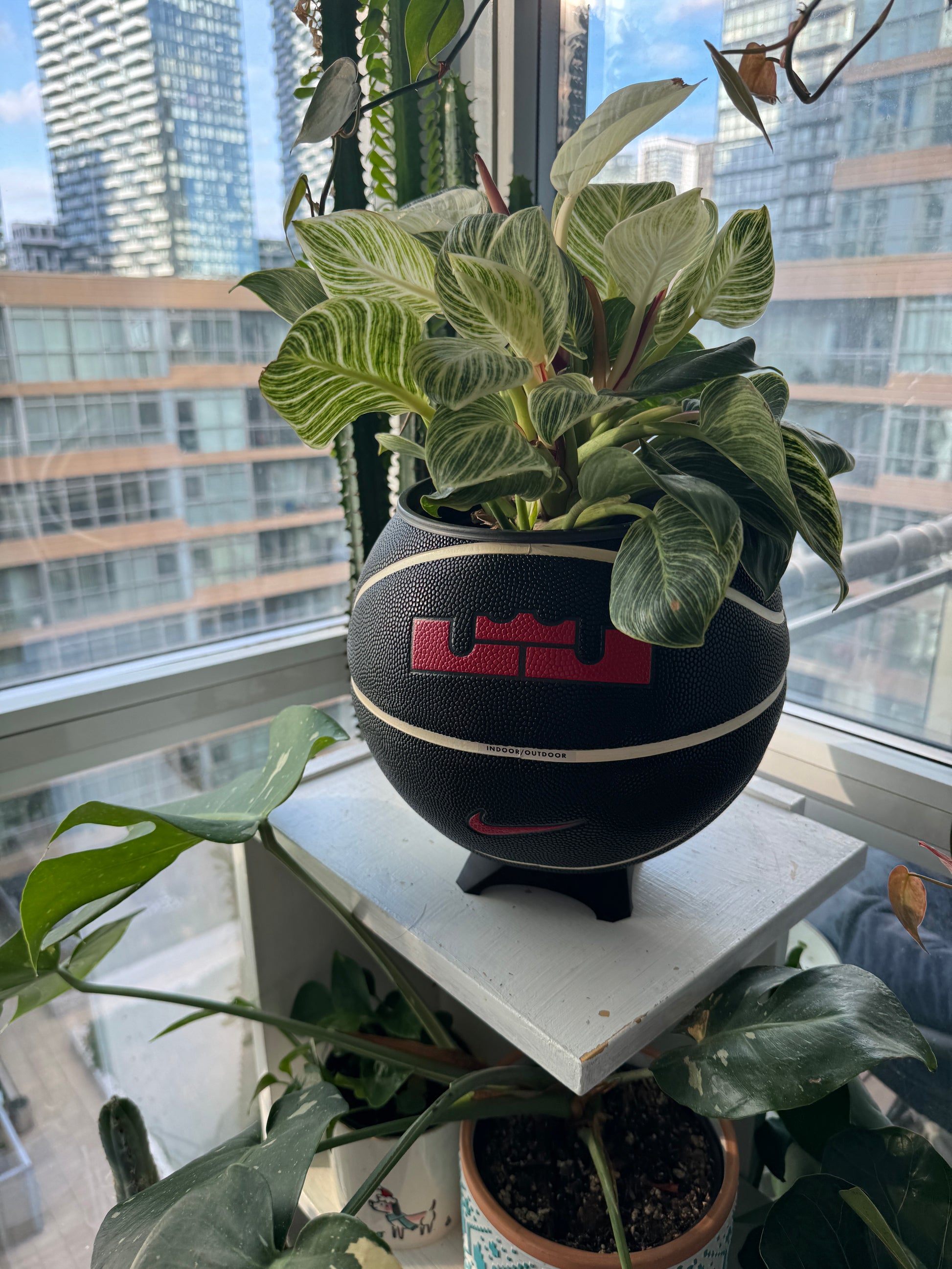 Nike Jordan Large Basketball Planter (Strive for Greatness)