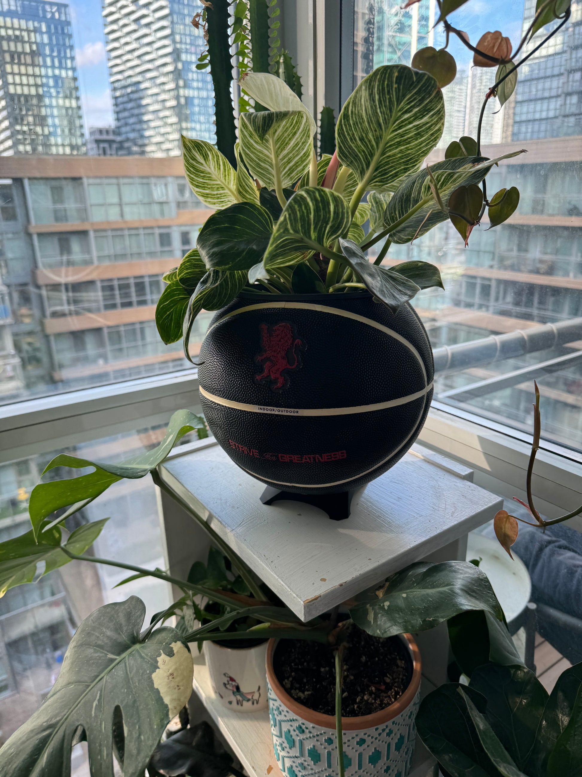 Nike Jordan Large Basketball Planter (Strive for Greatness)