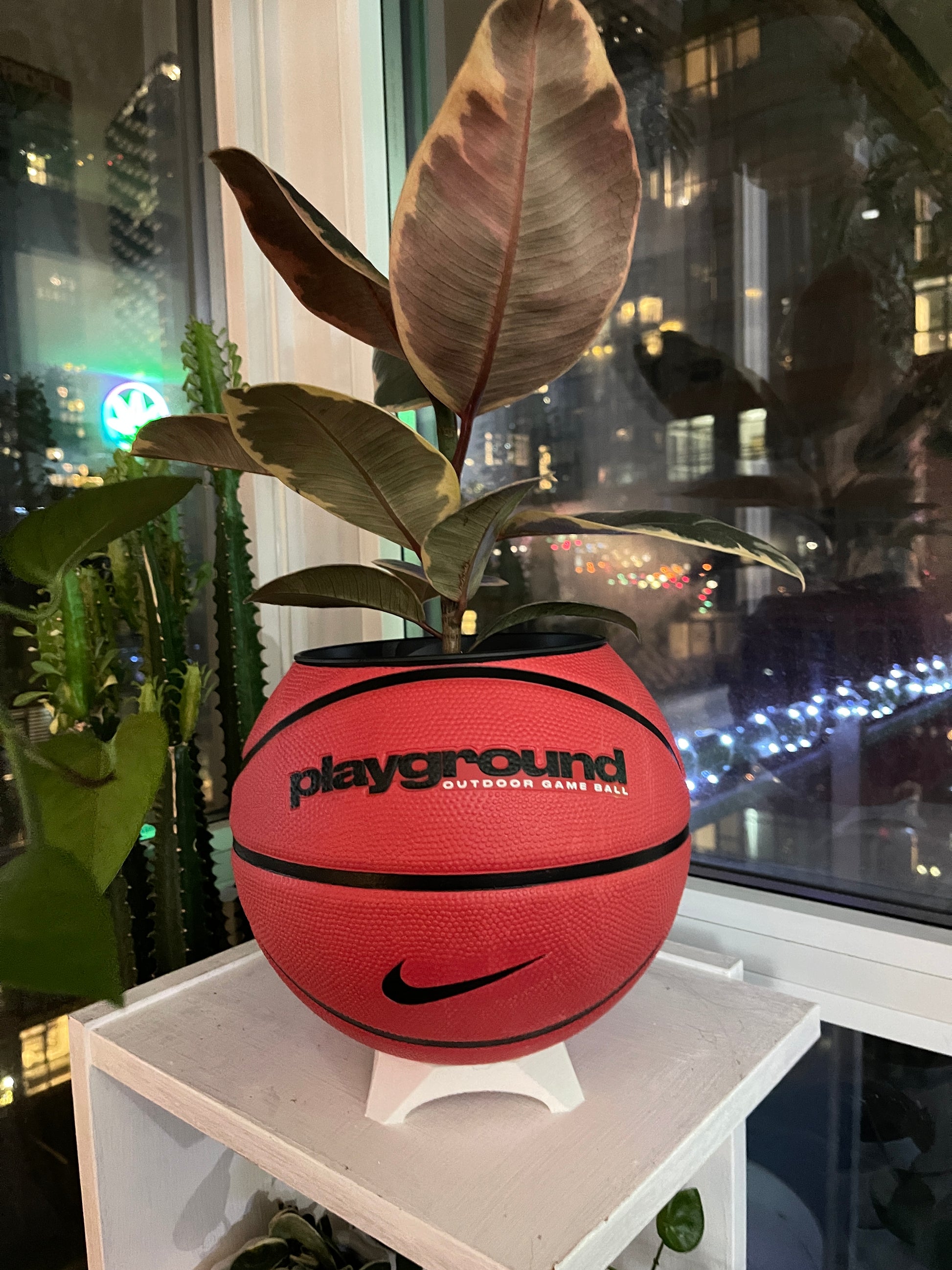 Nike Large Basketball Planter (Cherry)