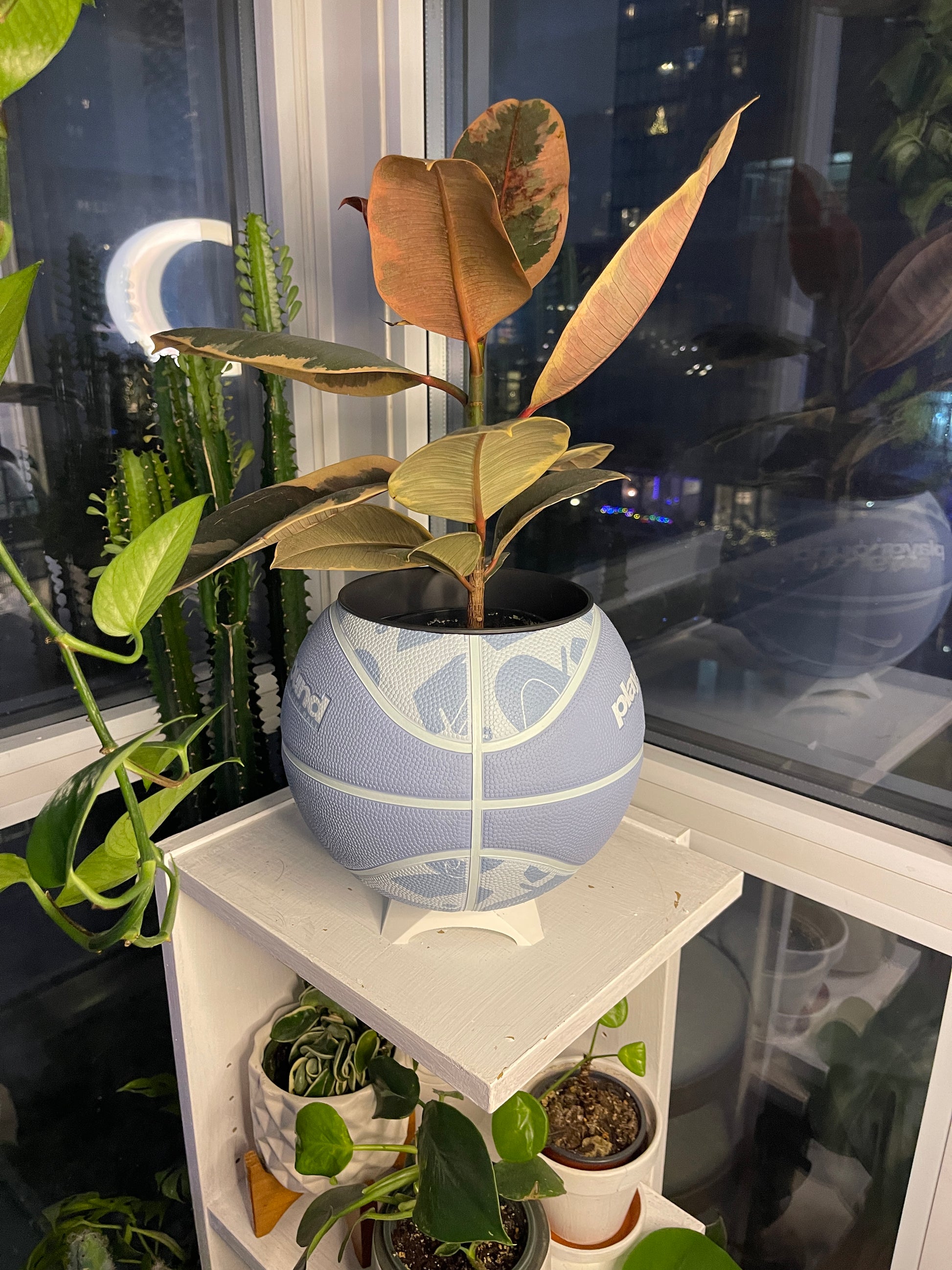 Nike Large Basketball Planter (Baby Blue)