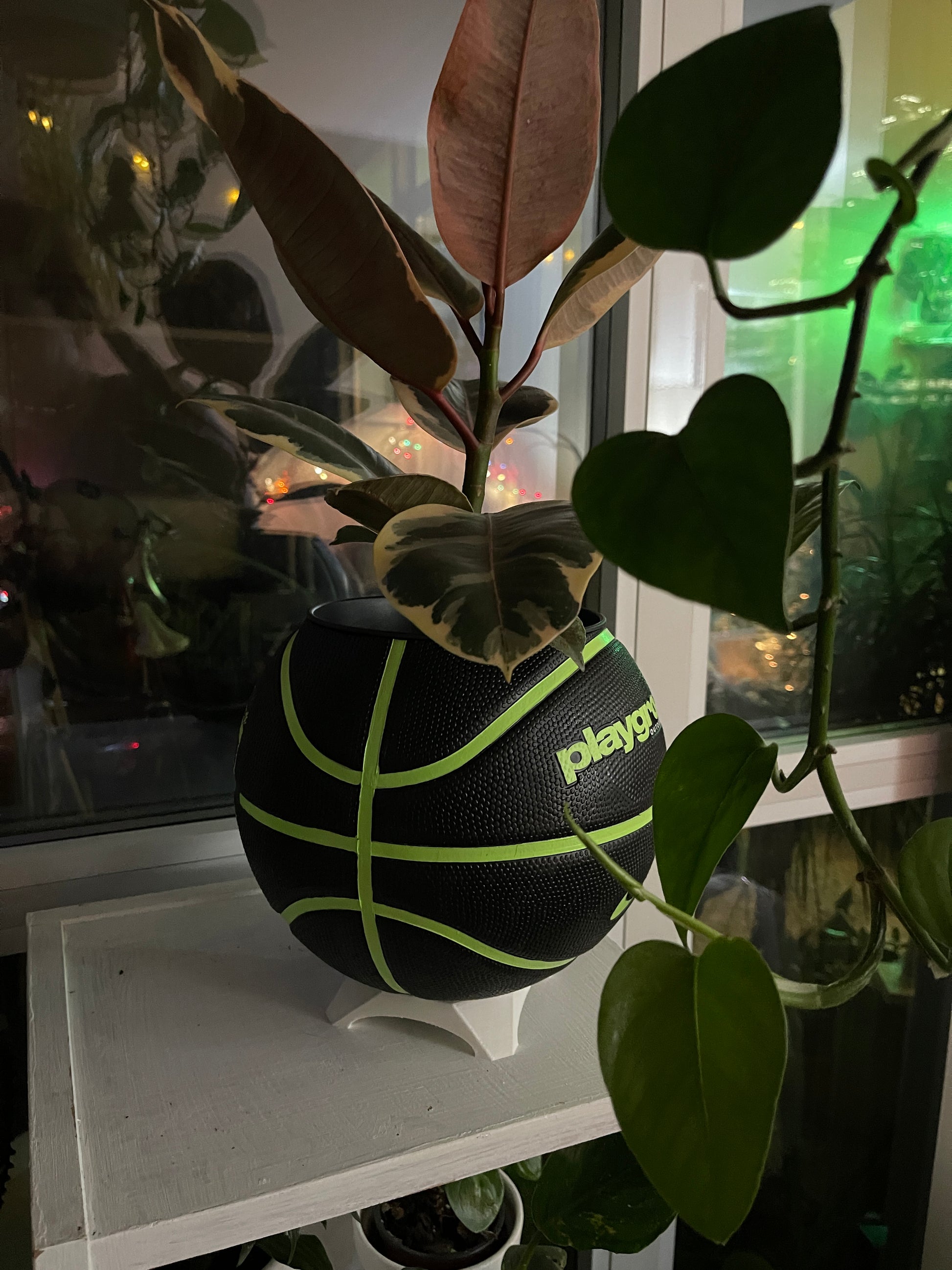 Nike Large Basketball Planter (Black Lime)